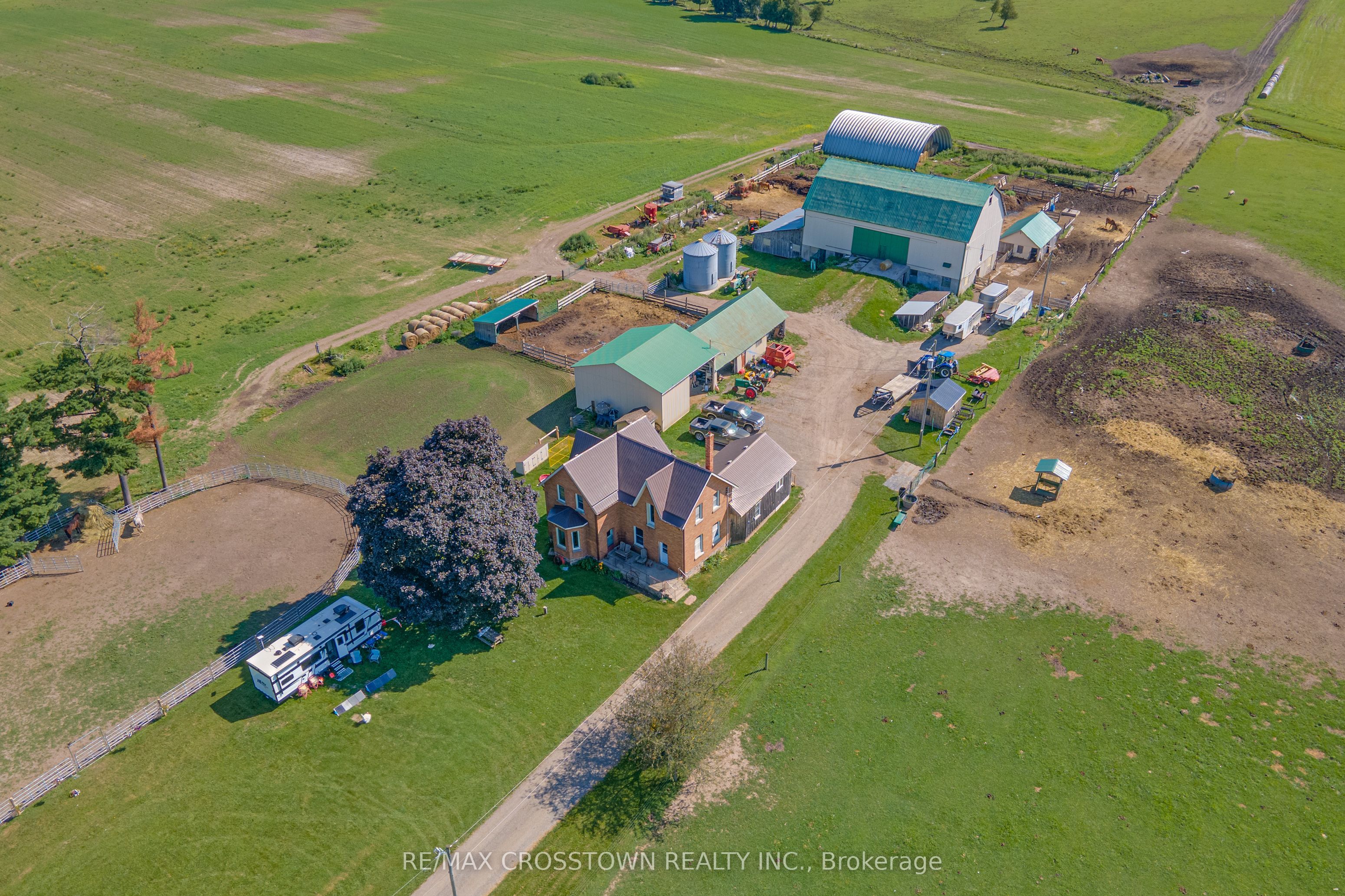 6409 10th Line Property Photo 46