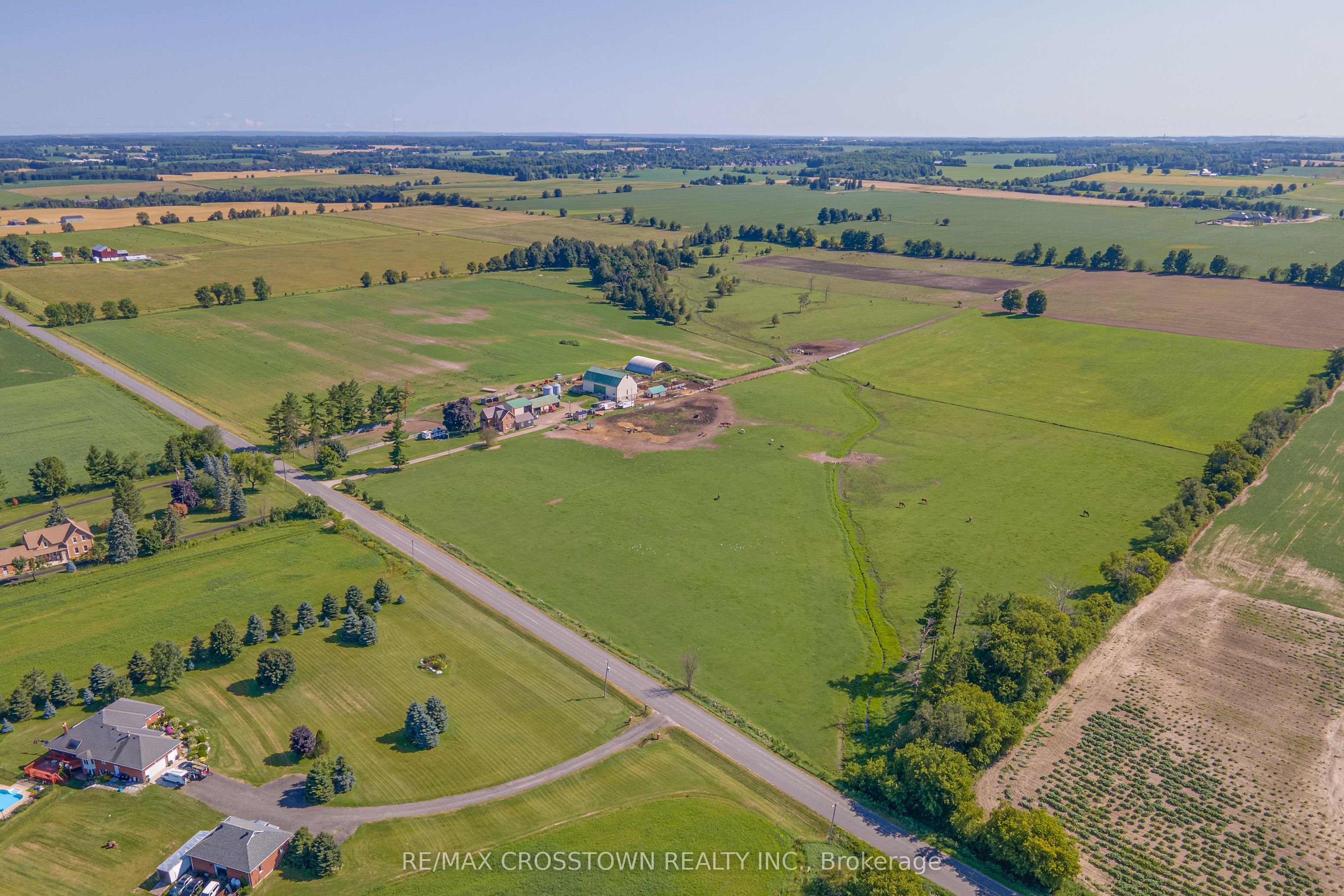 6409 10th Line Property Photo 48