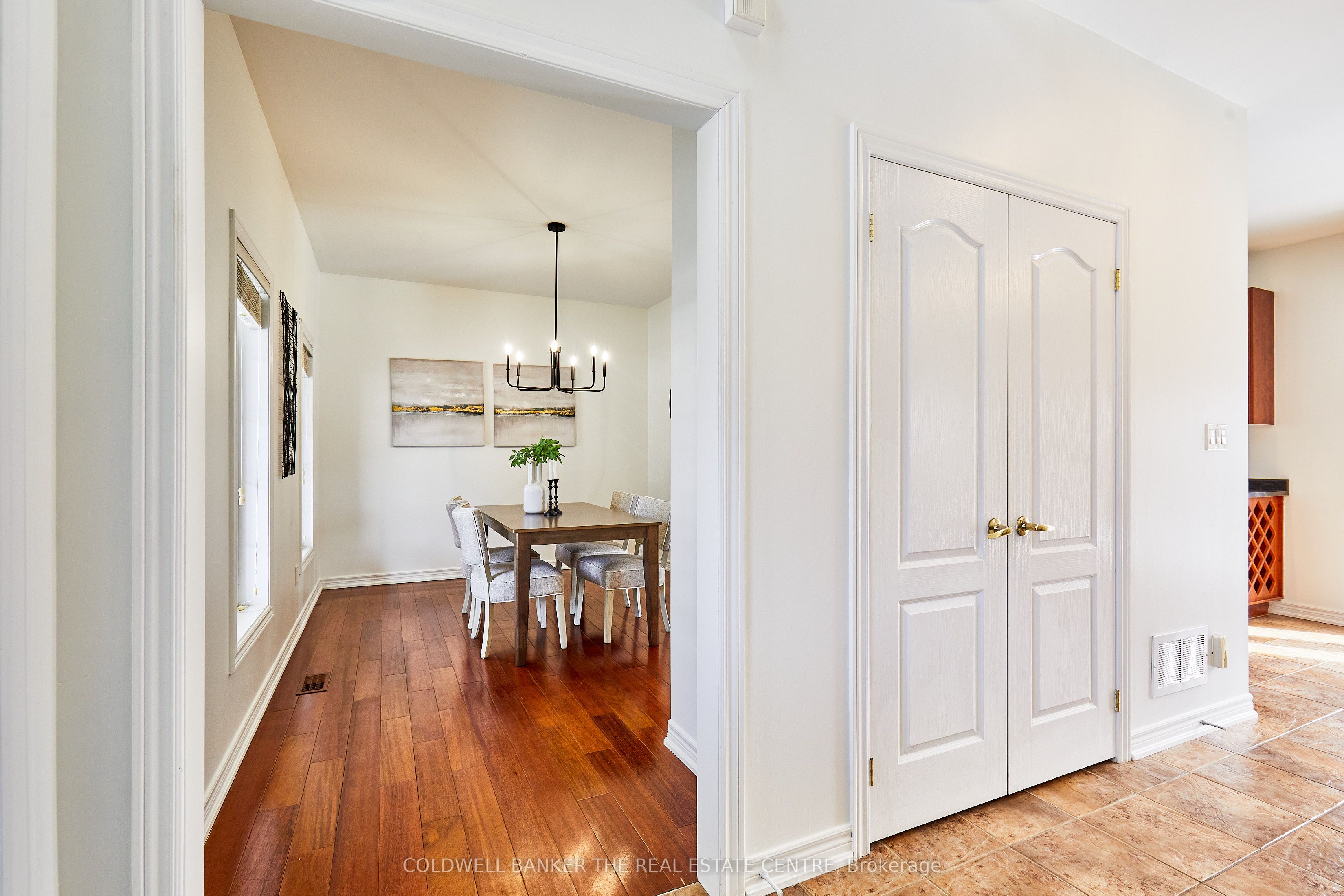 15 Windsor Drive Property Photo 3