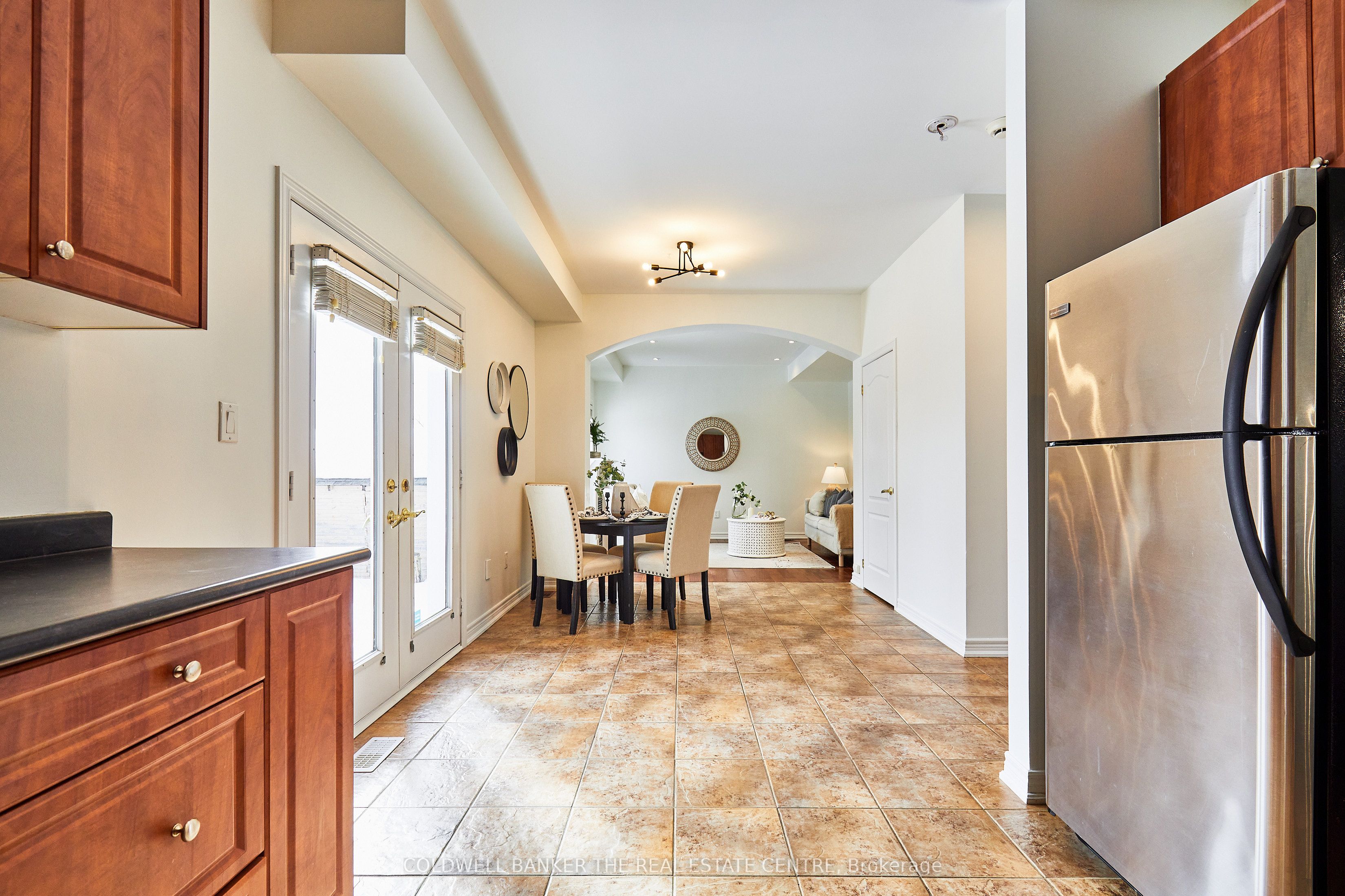 15 Windsor Drive Property Photo 9