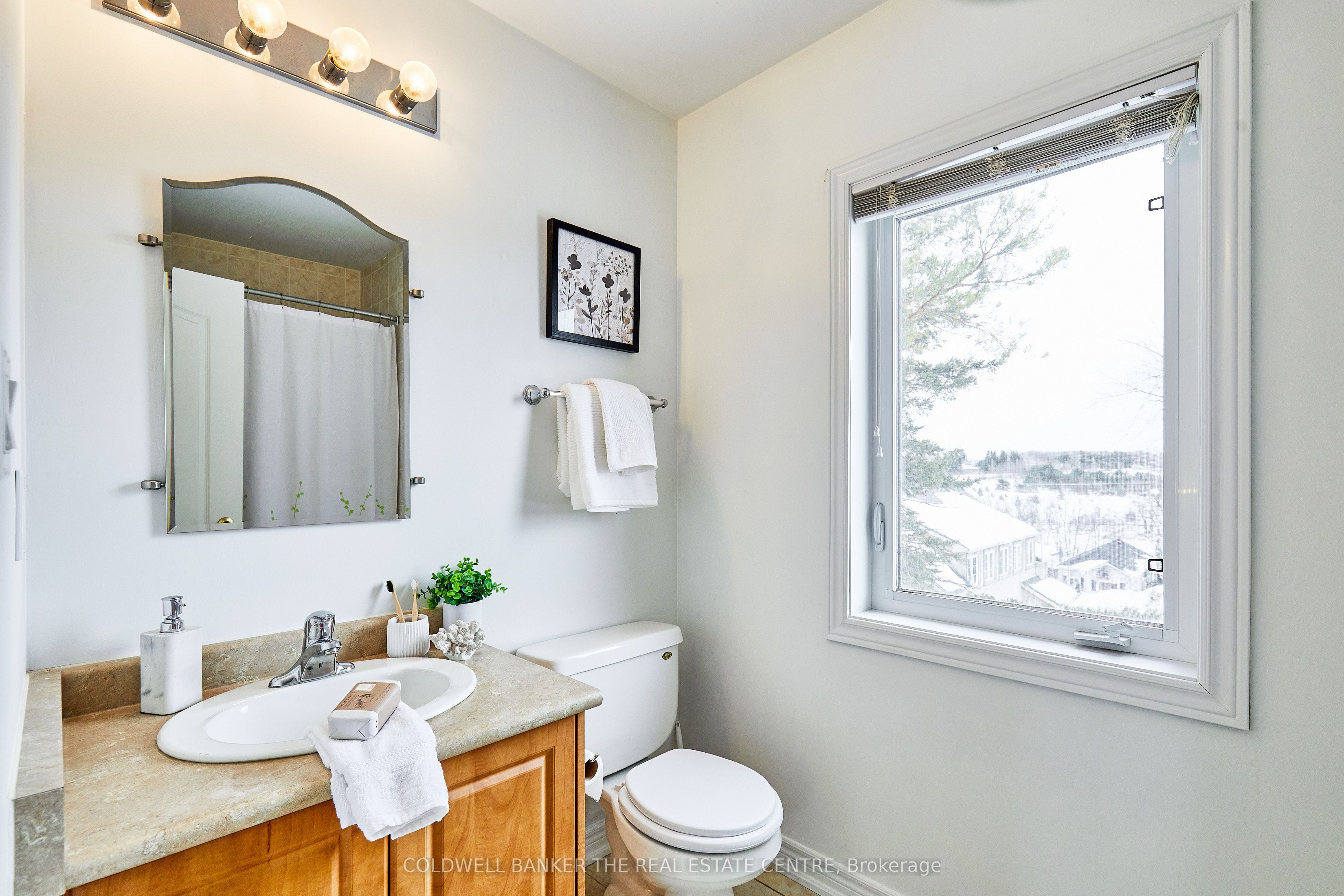 15 Windsor Drive Property Photo 23