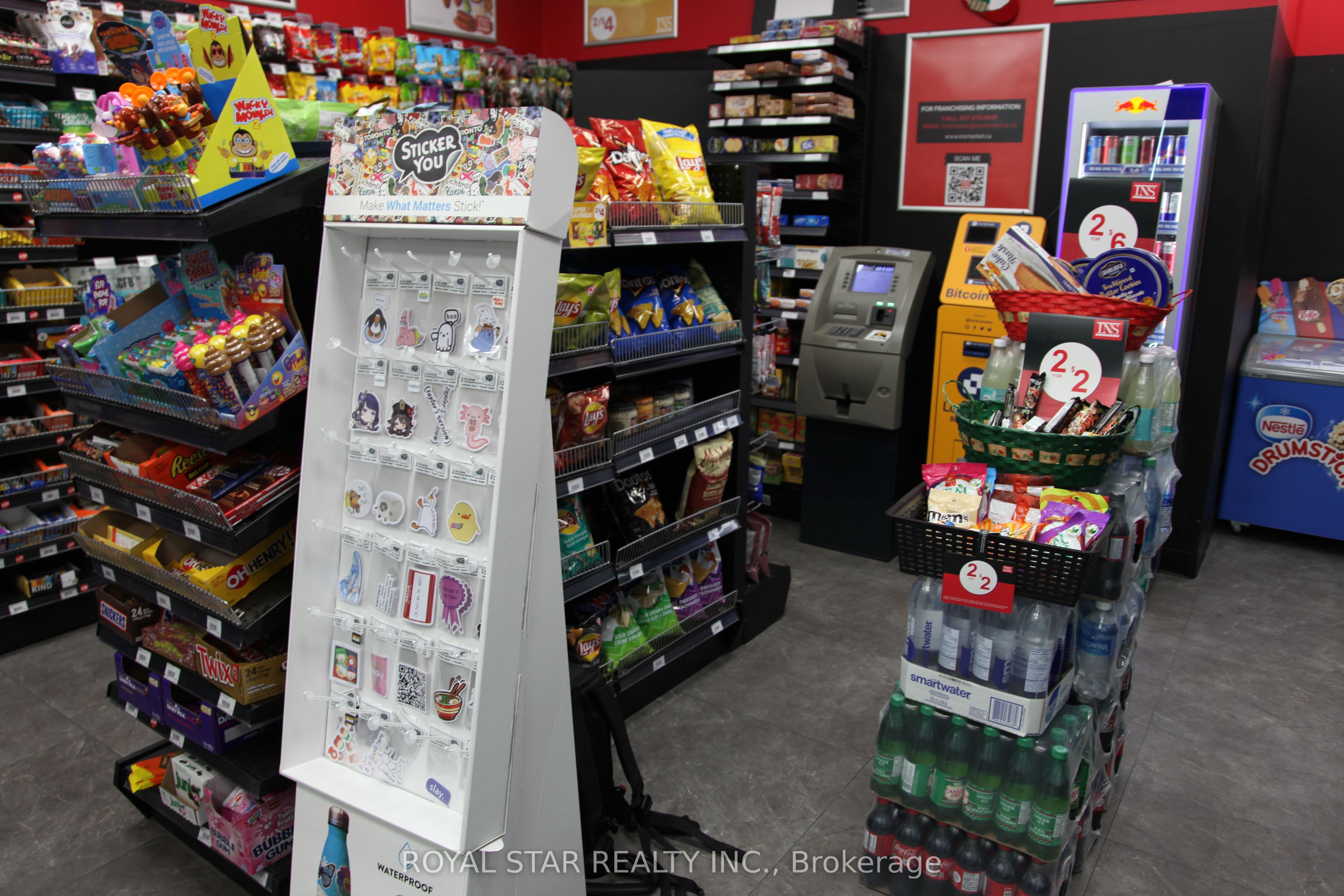17600 Yonge Street Property Photo 13
