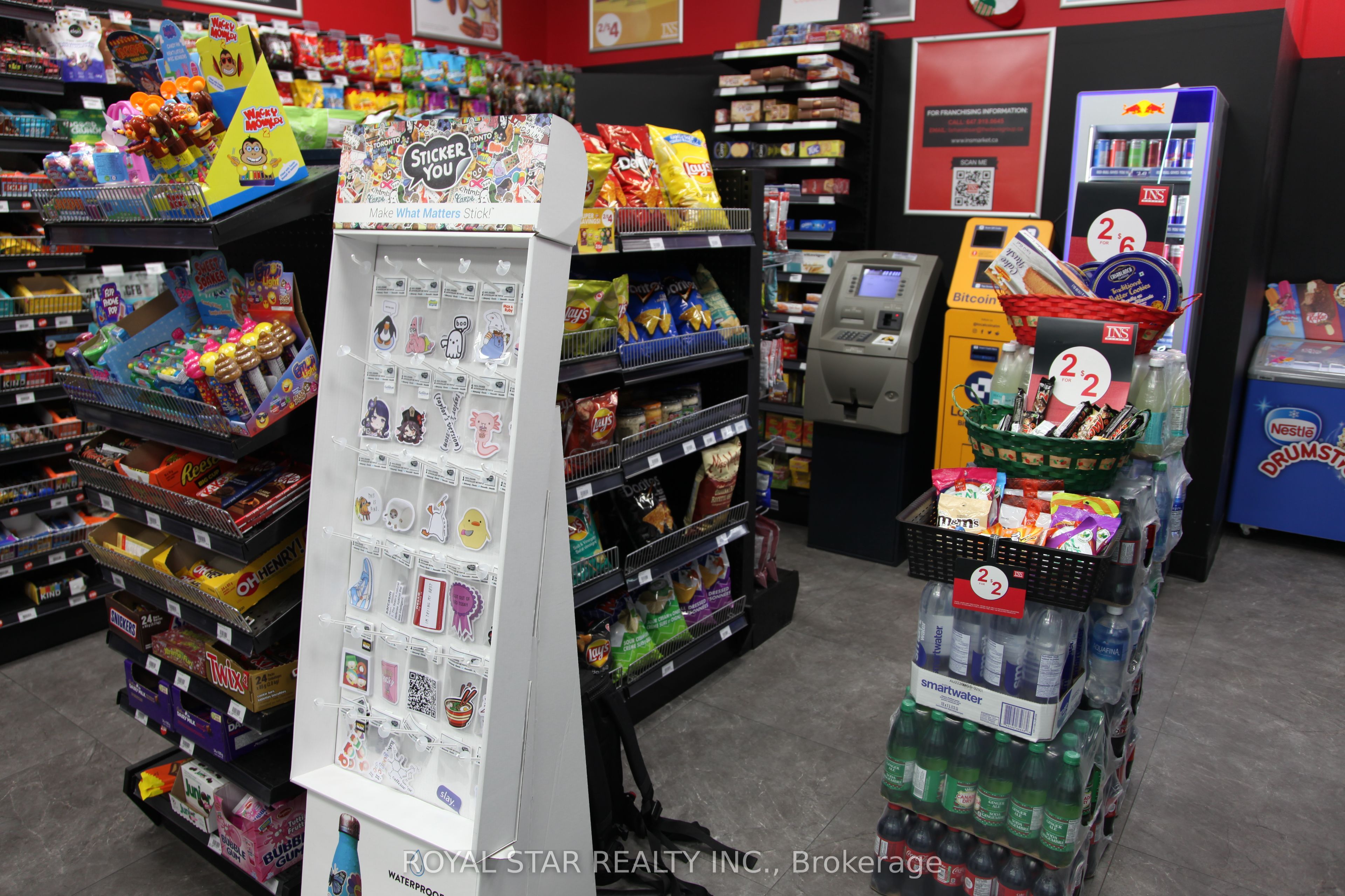 17600 Yonge Street Property Photo 14