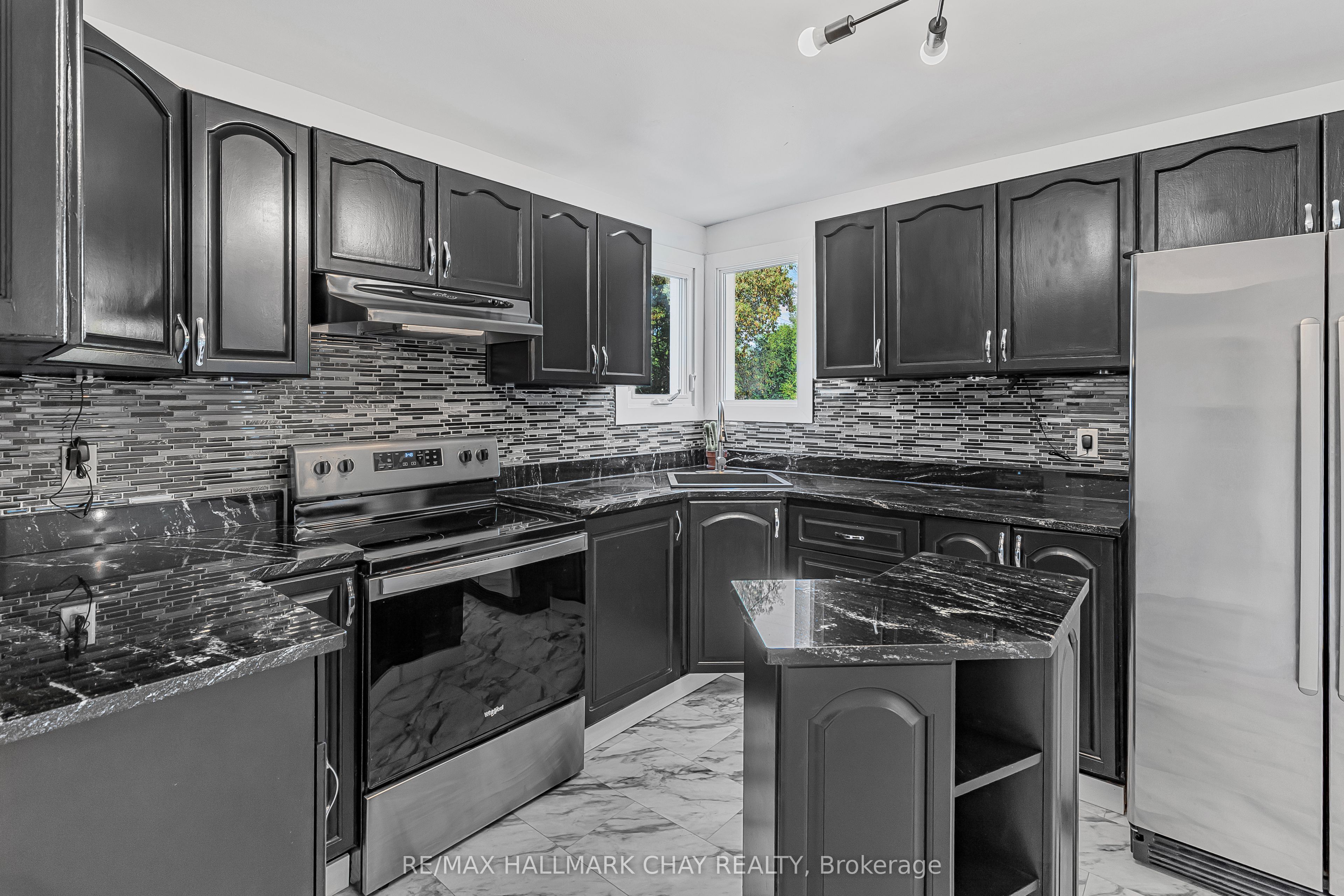 21726 Highway 48 Property Photo 6