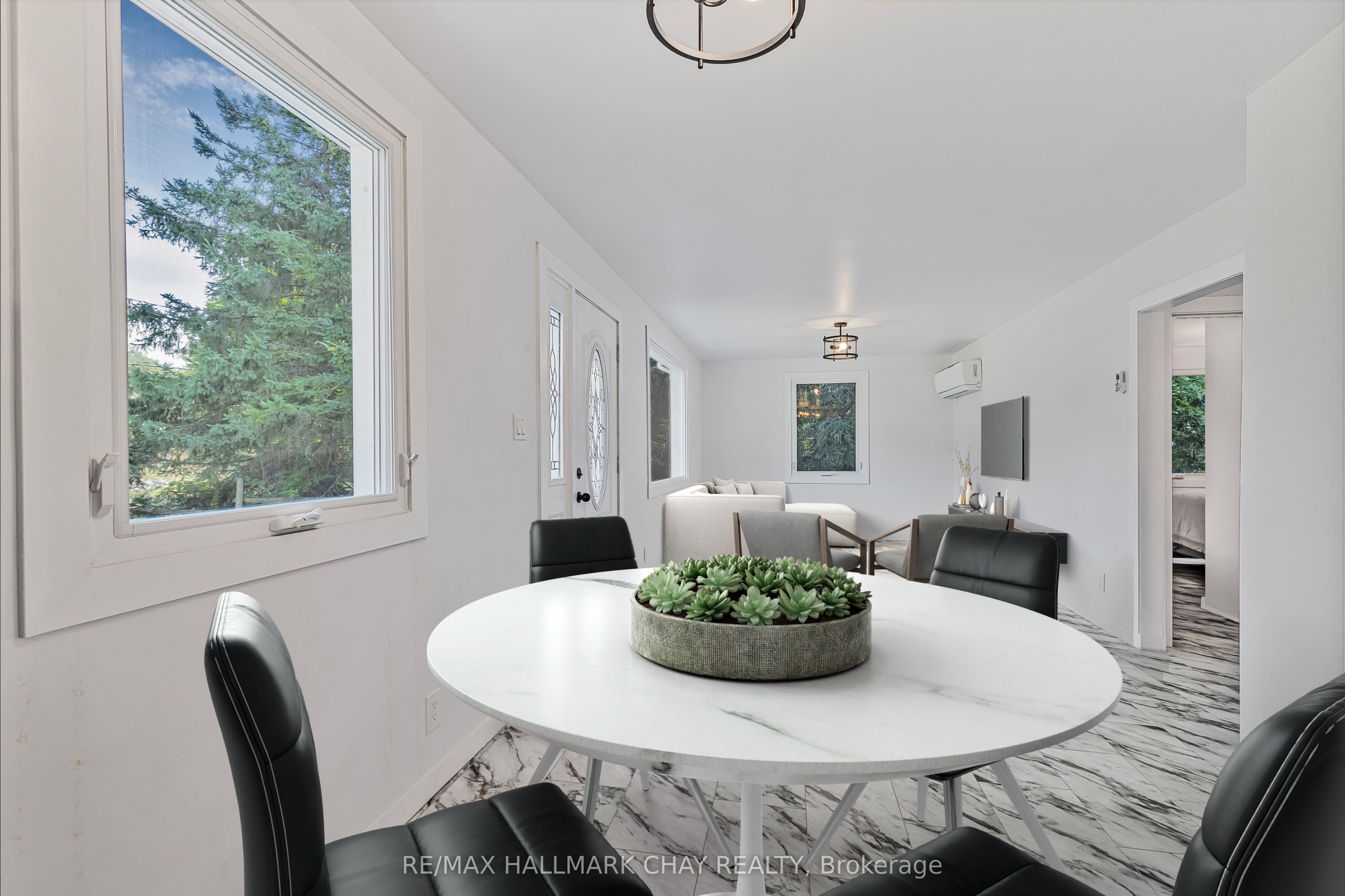 21726 Highway 48 Property Photo 9