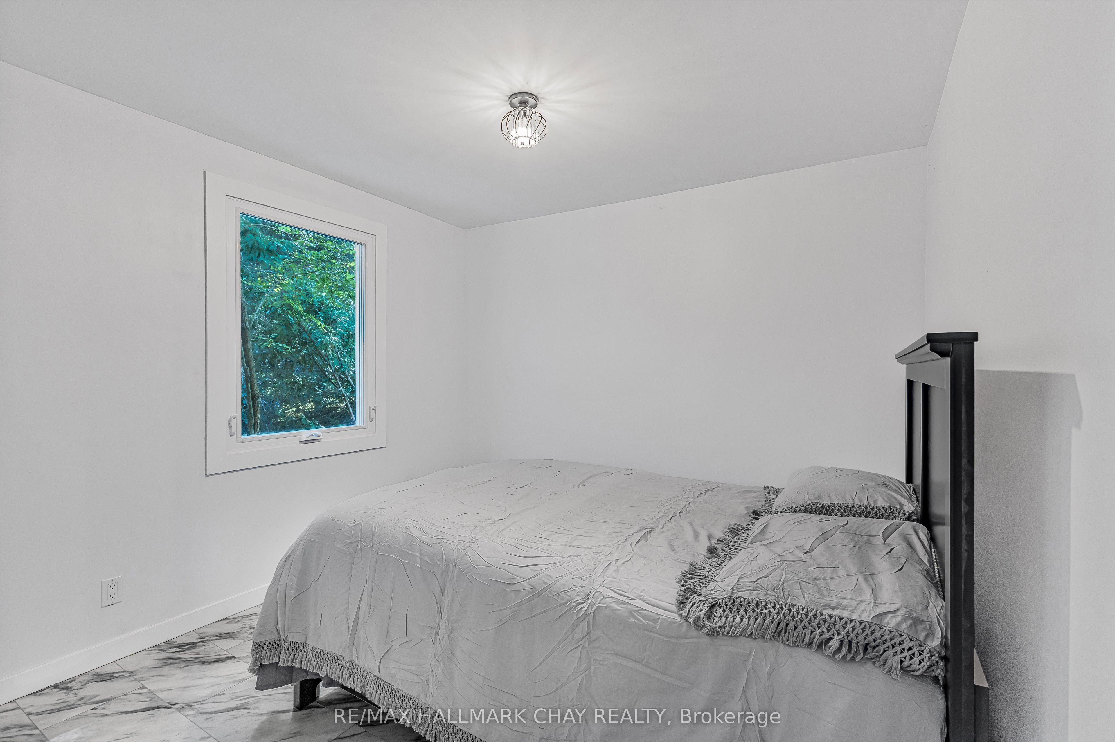 21726 Highway 48 Property Photo 12