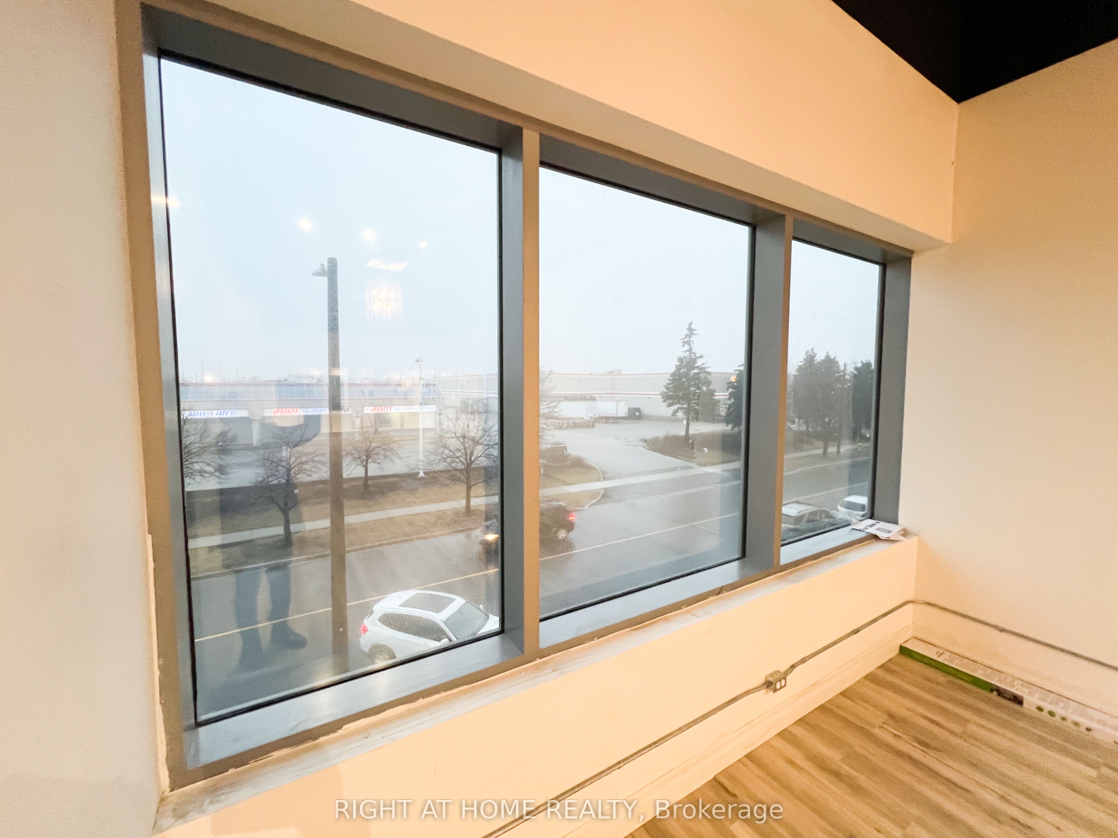 #29 - 7777 Weston Road Property Photo 5