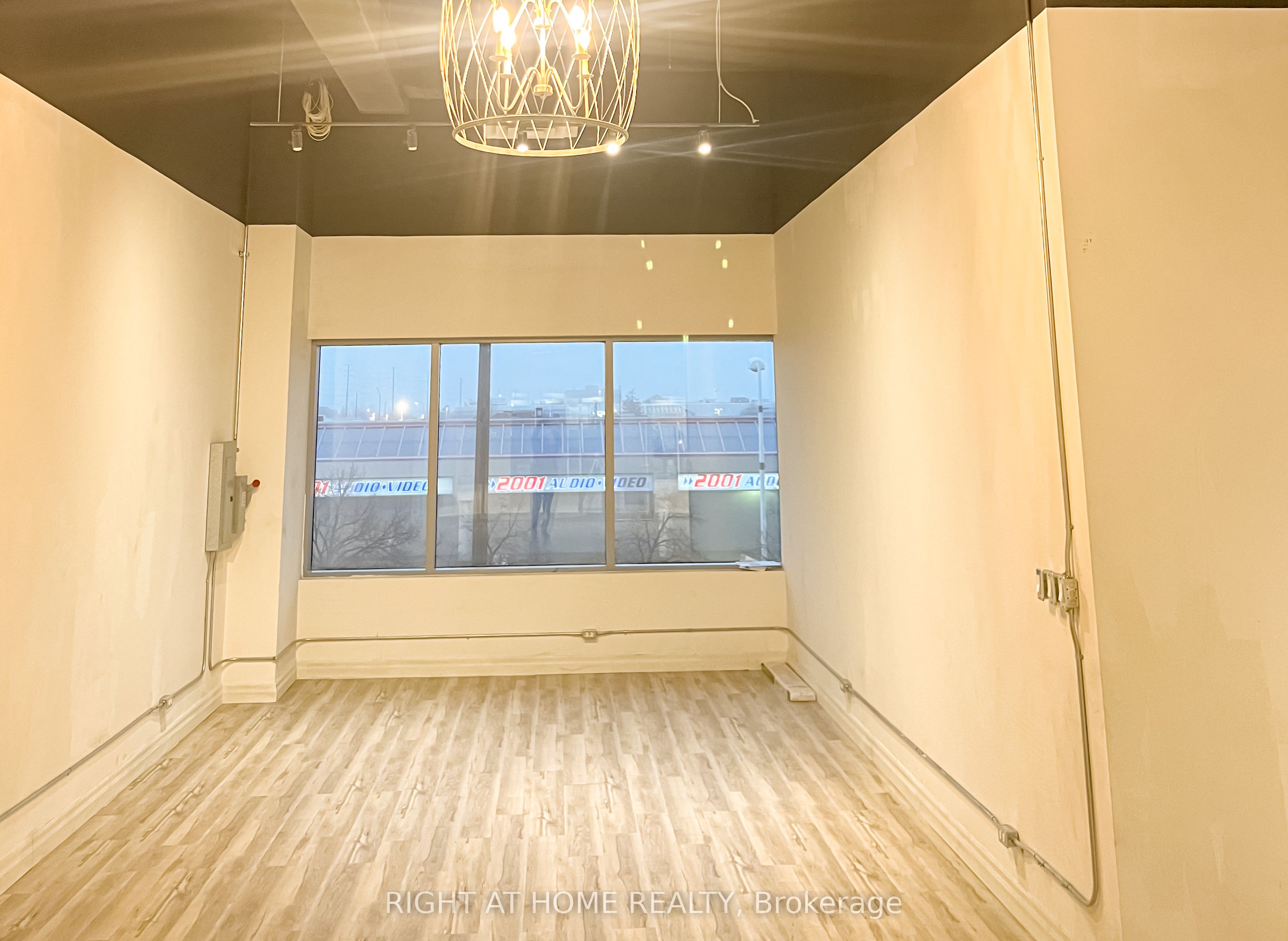 #29 - 7777 Weston Road Property Photo 6