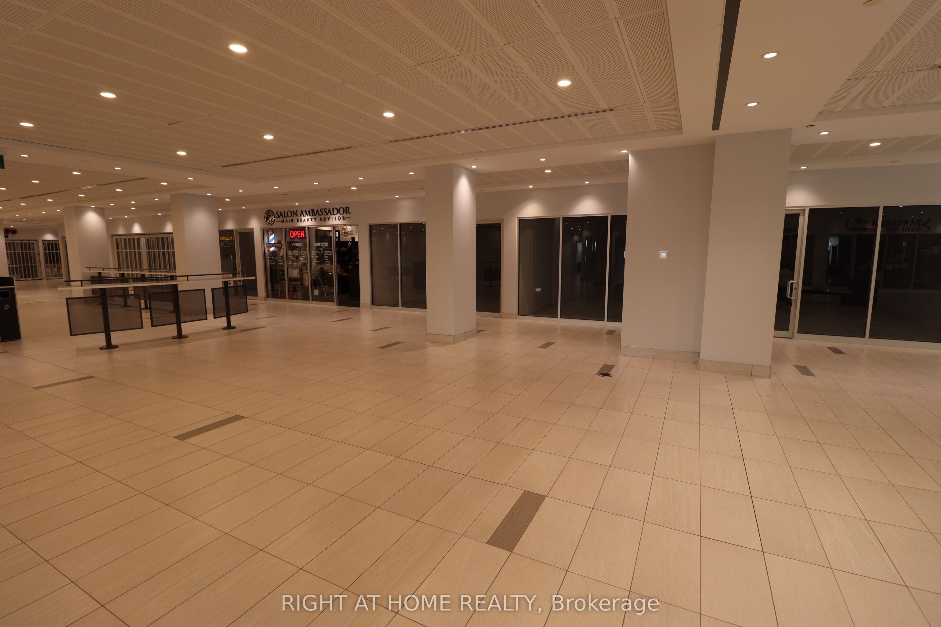 #29 - 7777 Weston Road Property Photo 17