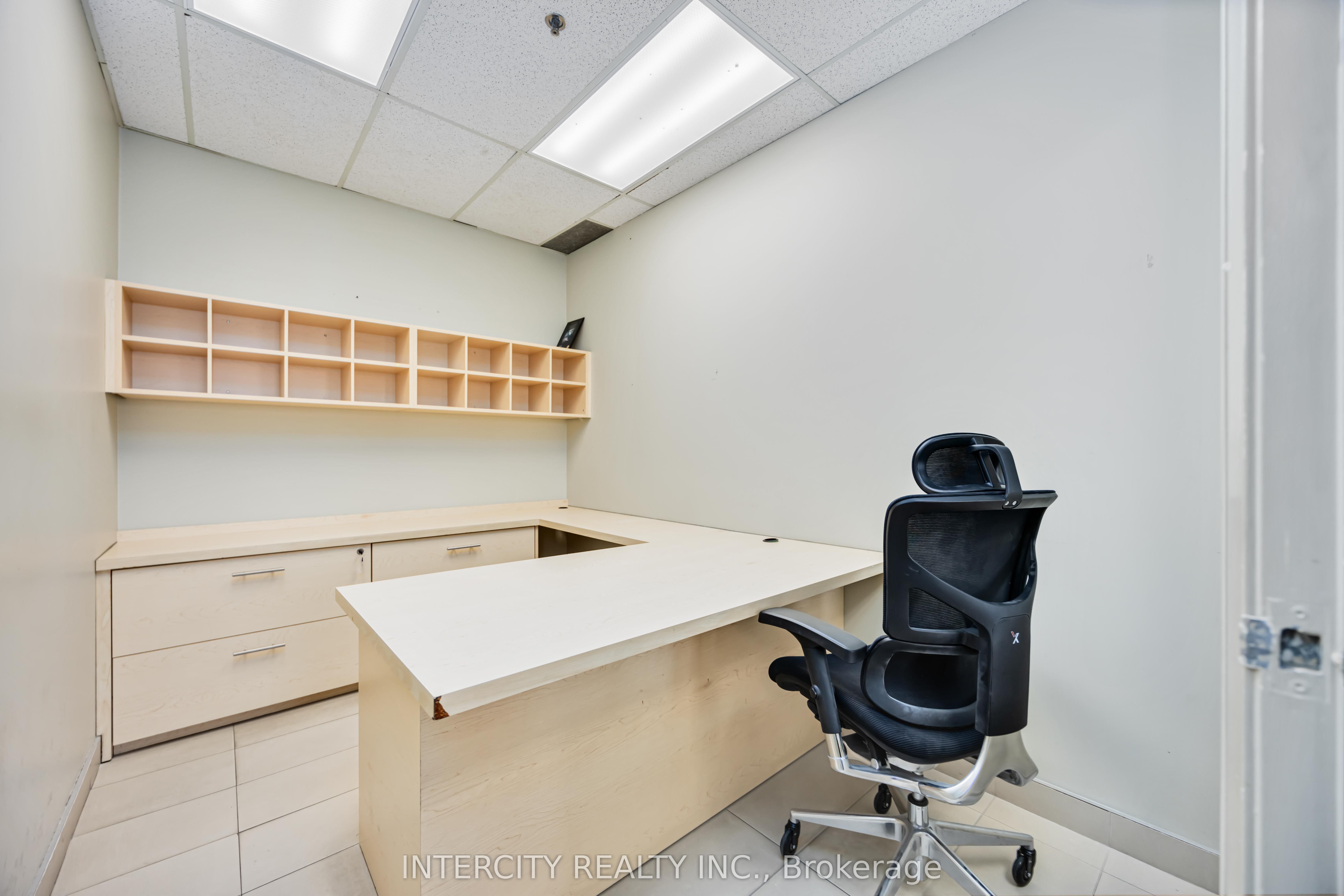 #b - 91 Haist Avenue Property Photo 13