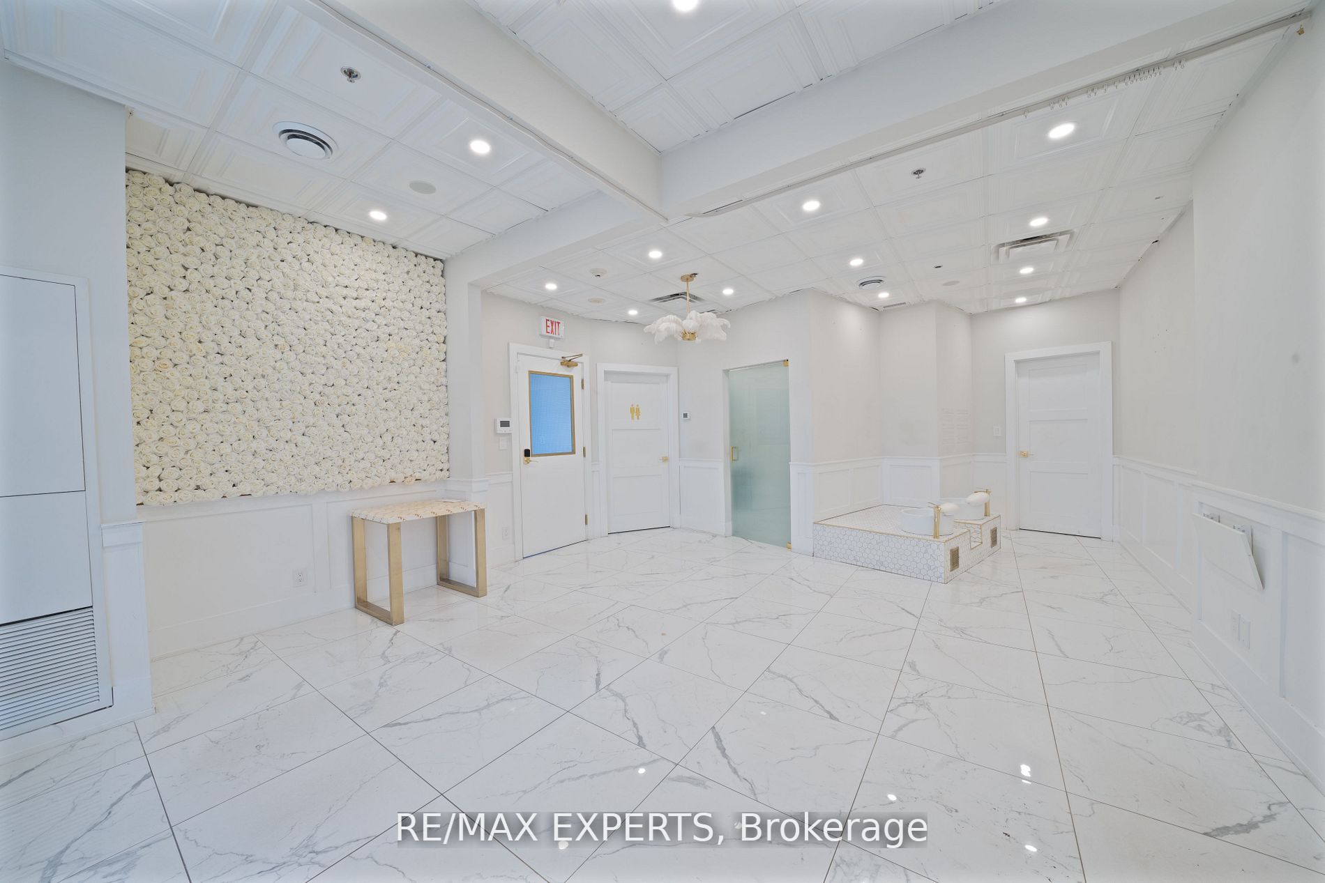 #3 - 7730 Kipling Avenue Property Photo 13