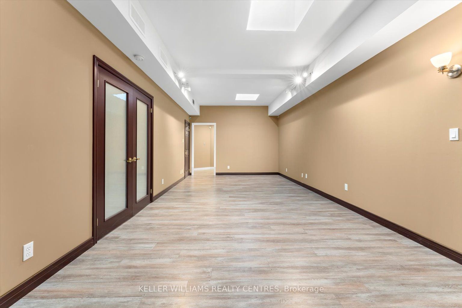 38 Wellington Street Property Photo 1
