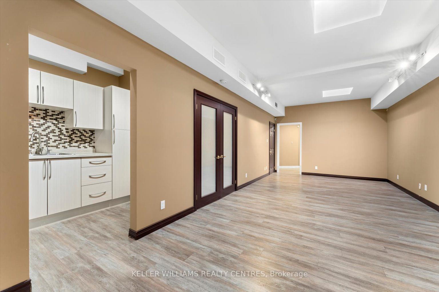 38 Wellington Street Property Photo 5