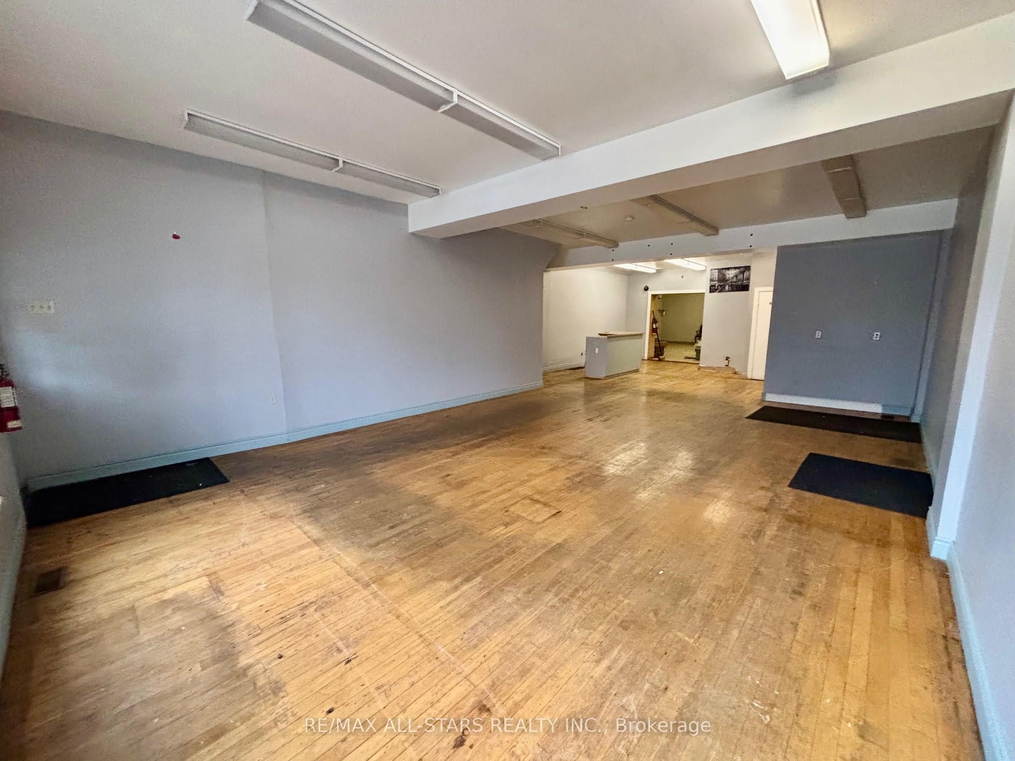 88 River St W Property Photo 3