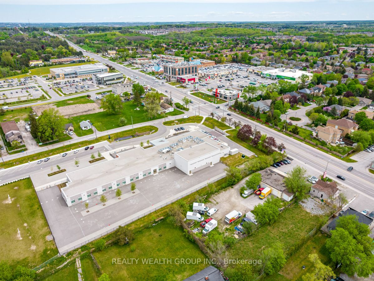 13184 Yonge Street Property Photo 6