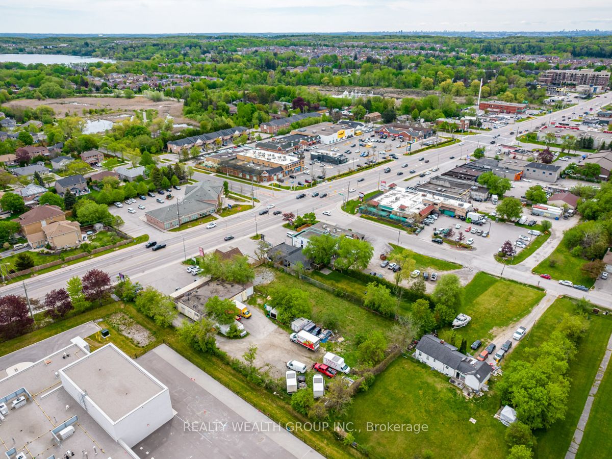 13184 Yonge Street Property Photo 7