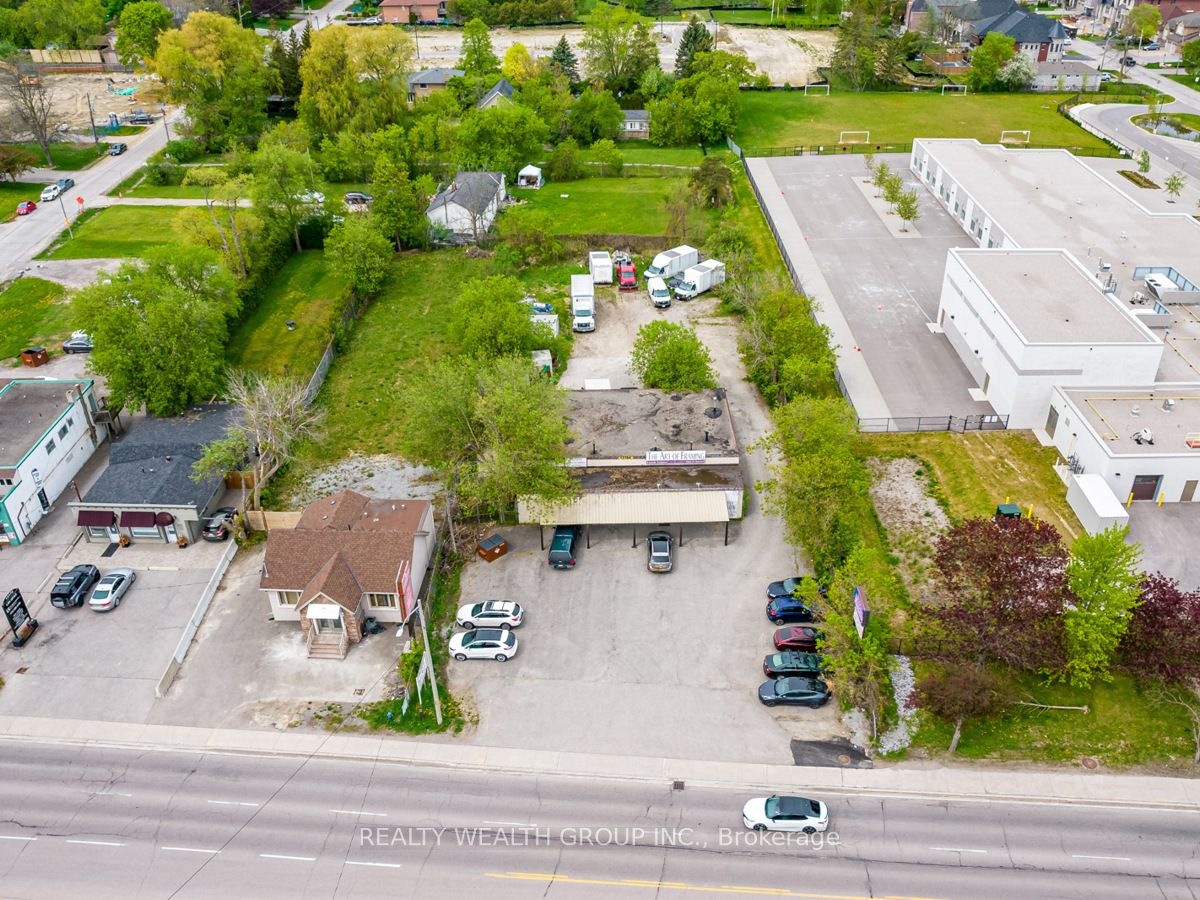 13184 Yonge Street Property Photo 9