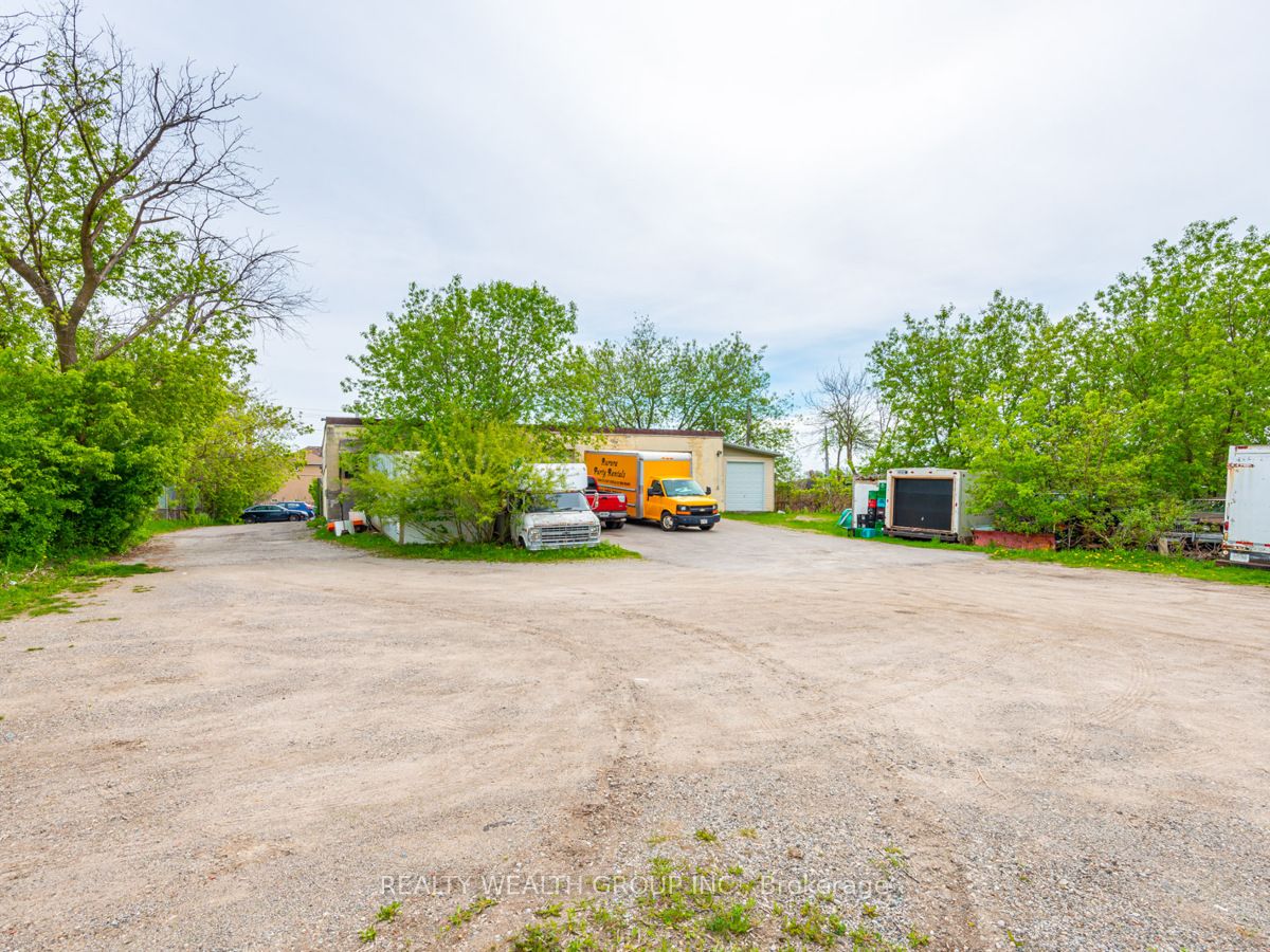 13184 Yonge Street Property Photo 18