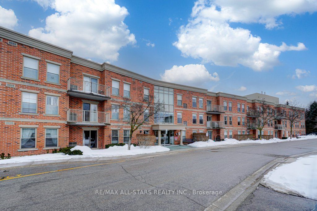 #311 - 22 James Hill Court Property Photo 2
