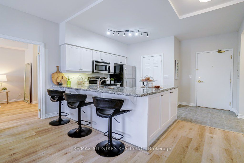#311 - 22 James Hill Court Property Photo 8