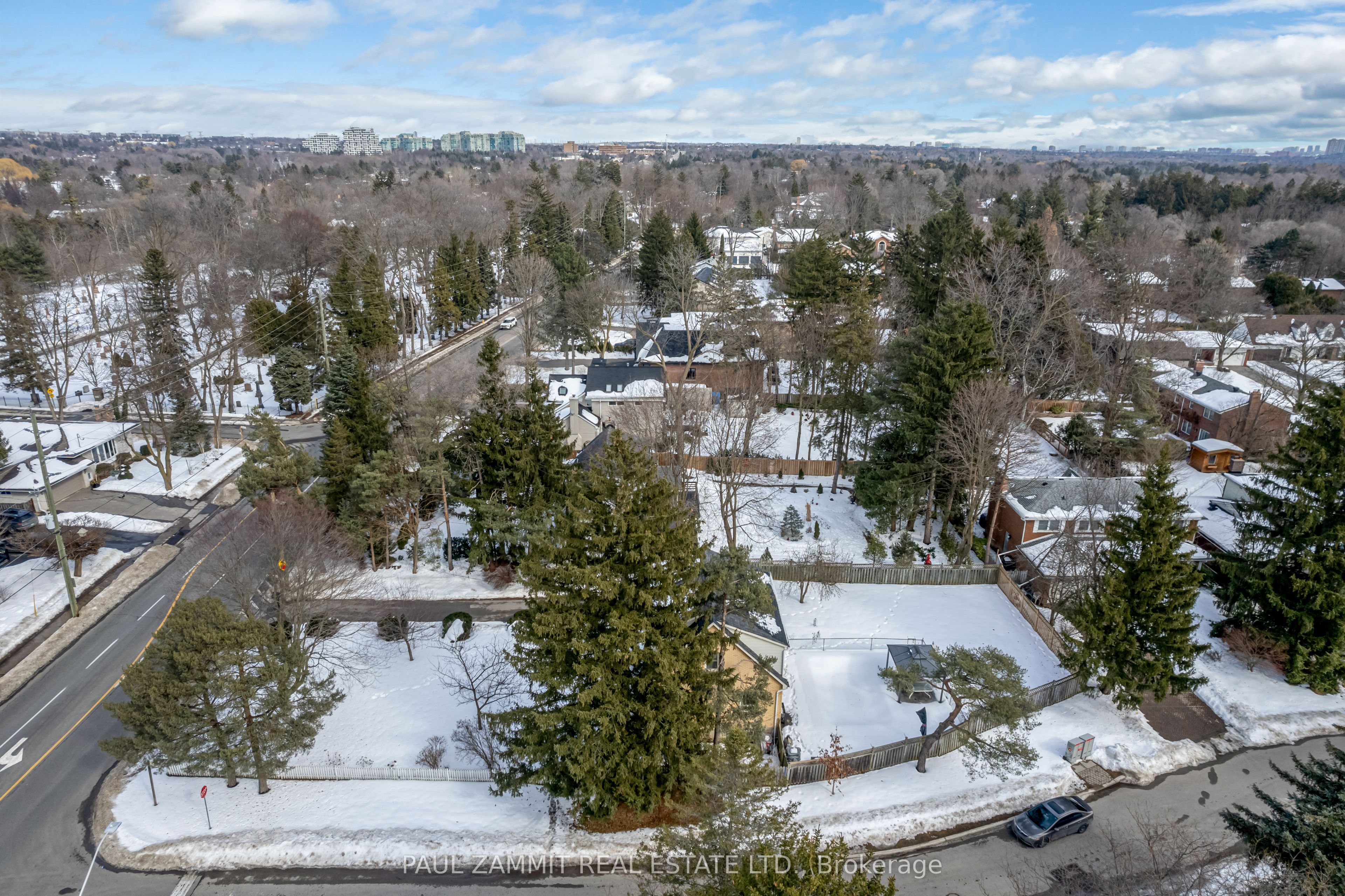 35 John Street Property Photo 3