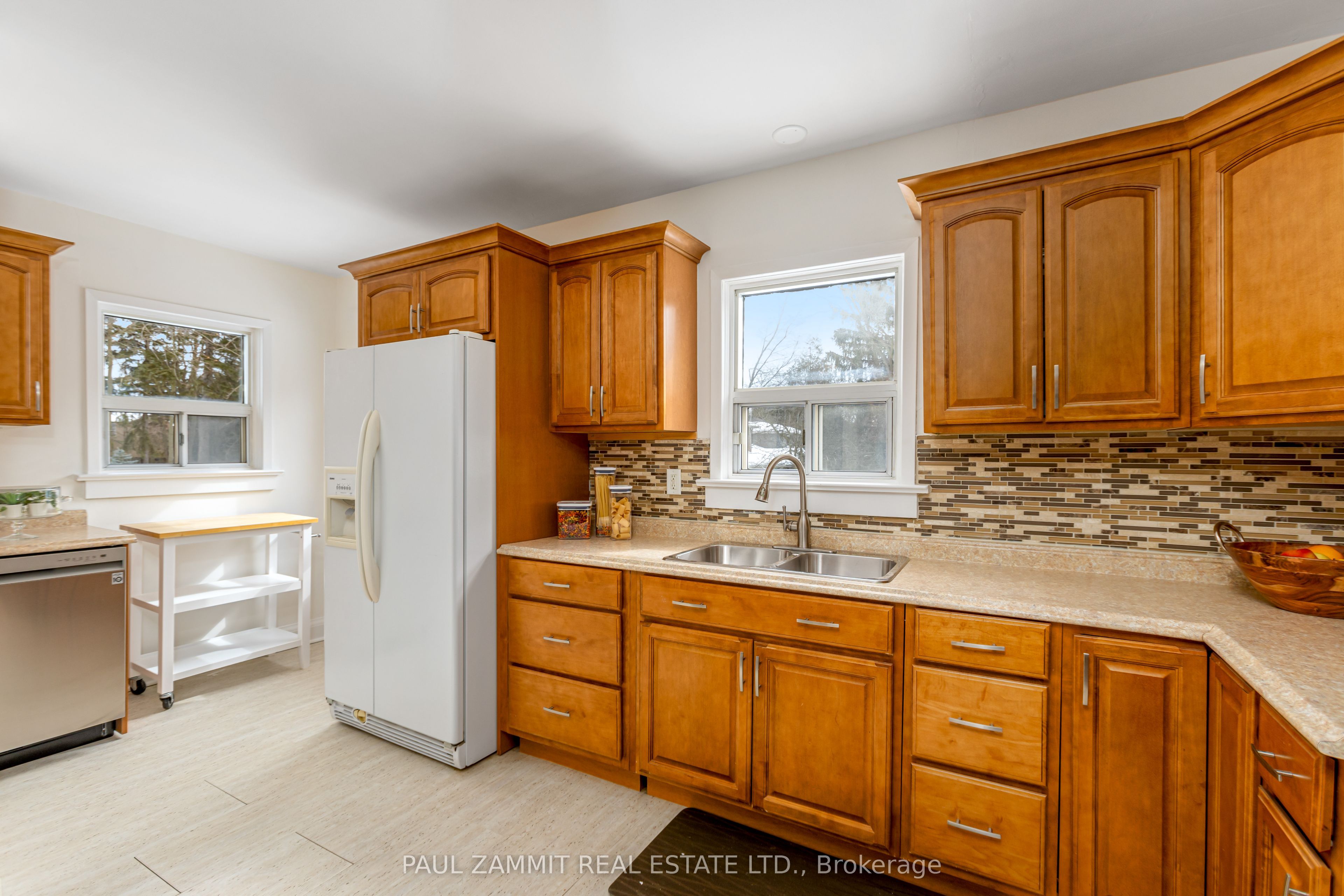 35 John Street Property Photo 16