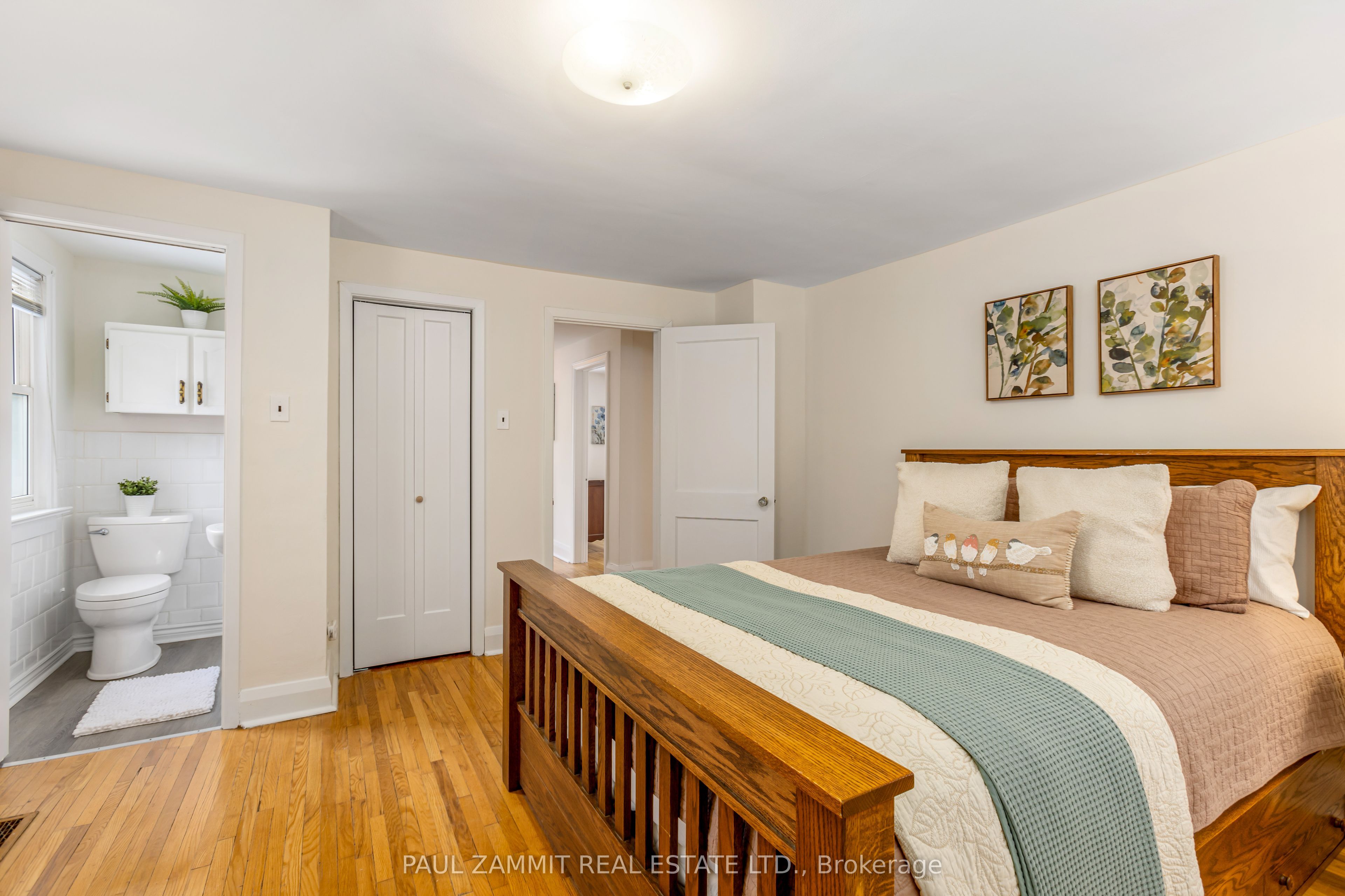 35 John Street Property Photo 22