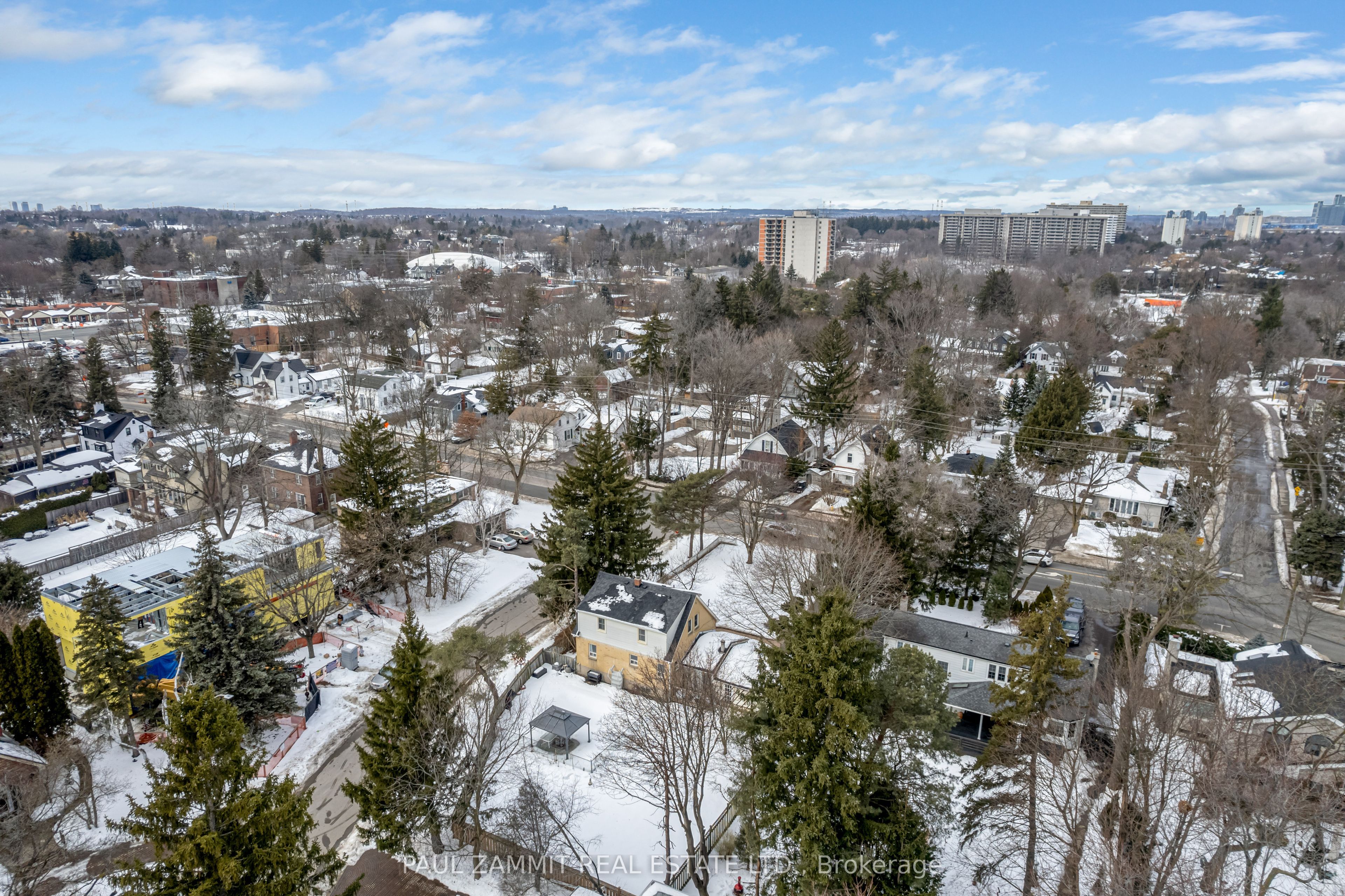 35 John Street Property Photo 32