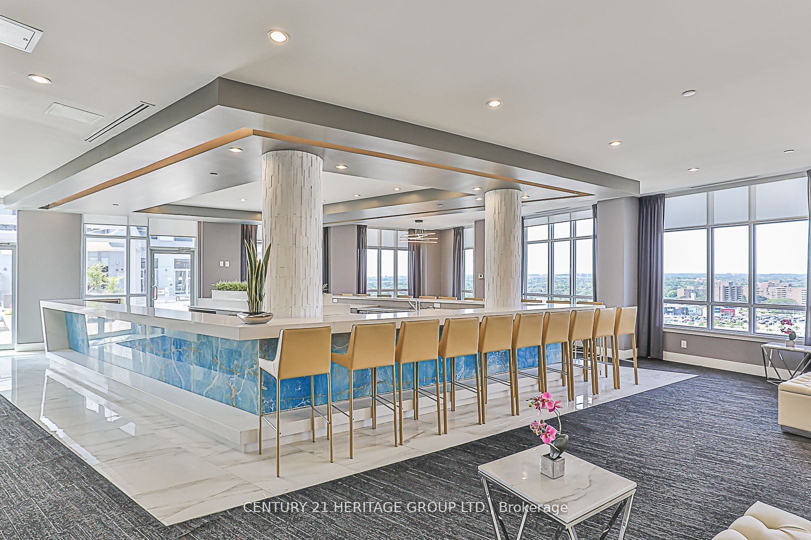 #level 13 Property Photo 4