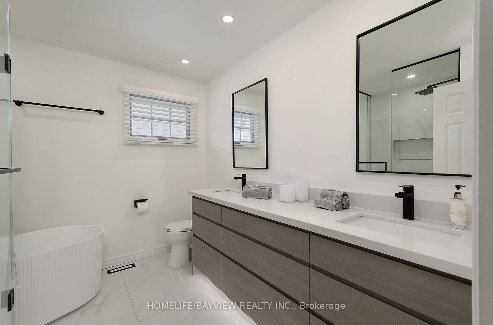24 Cairns Drive Property Photo 13