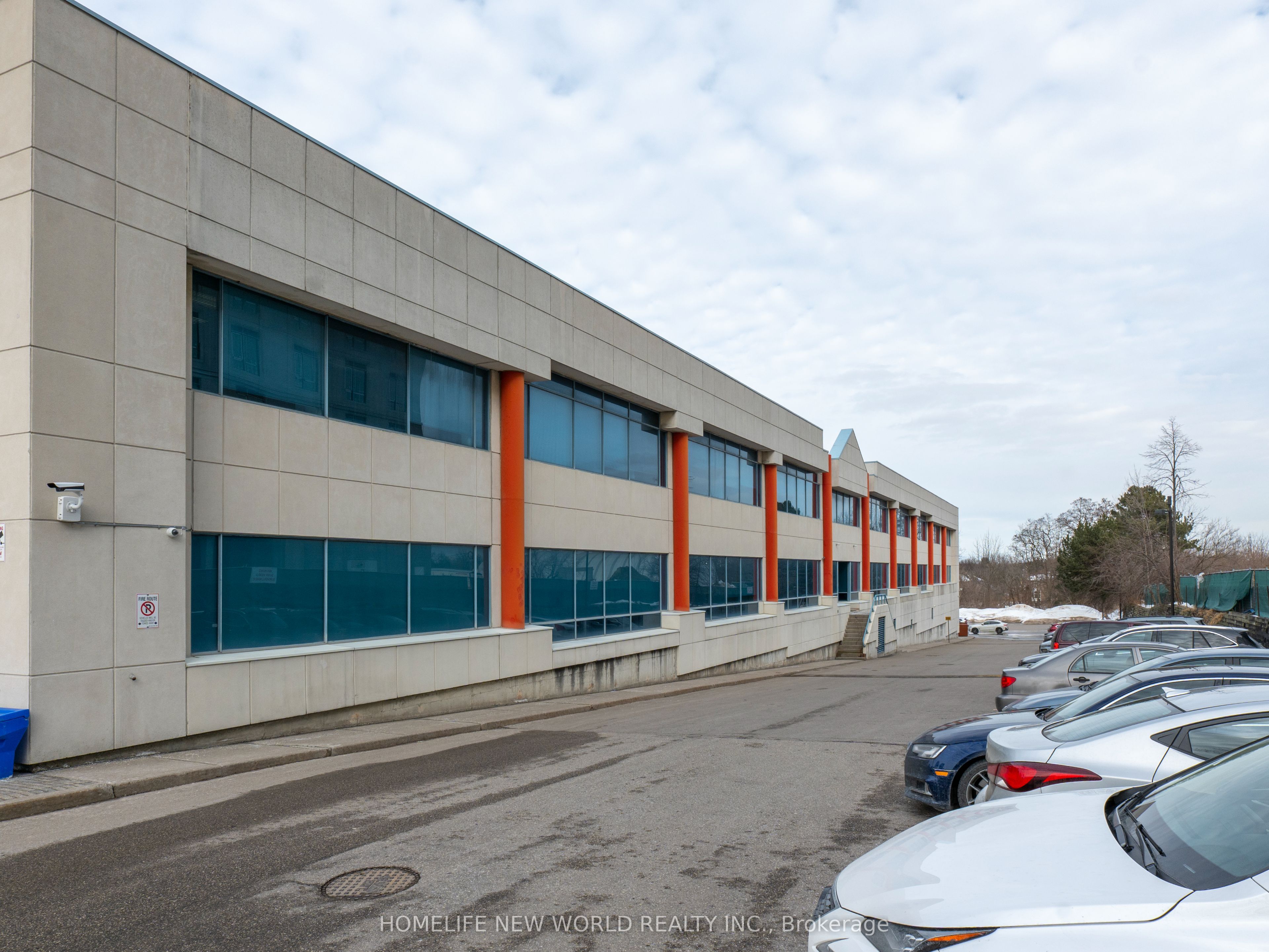 #100 - 8901 Woodbine Avenue Property Photo 23
