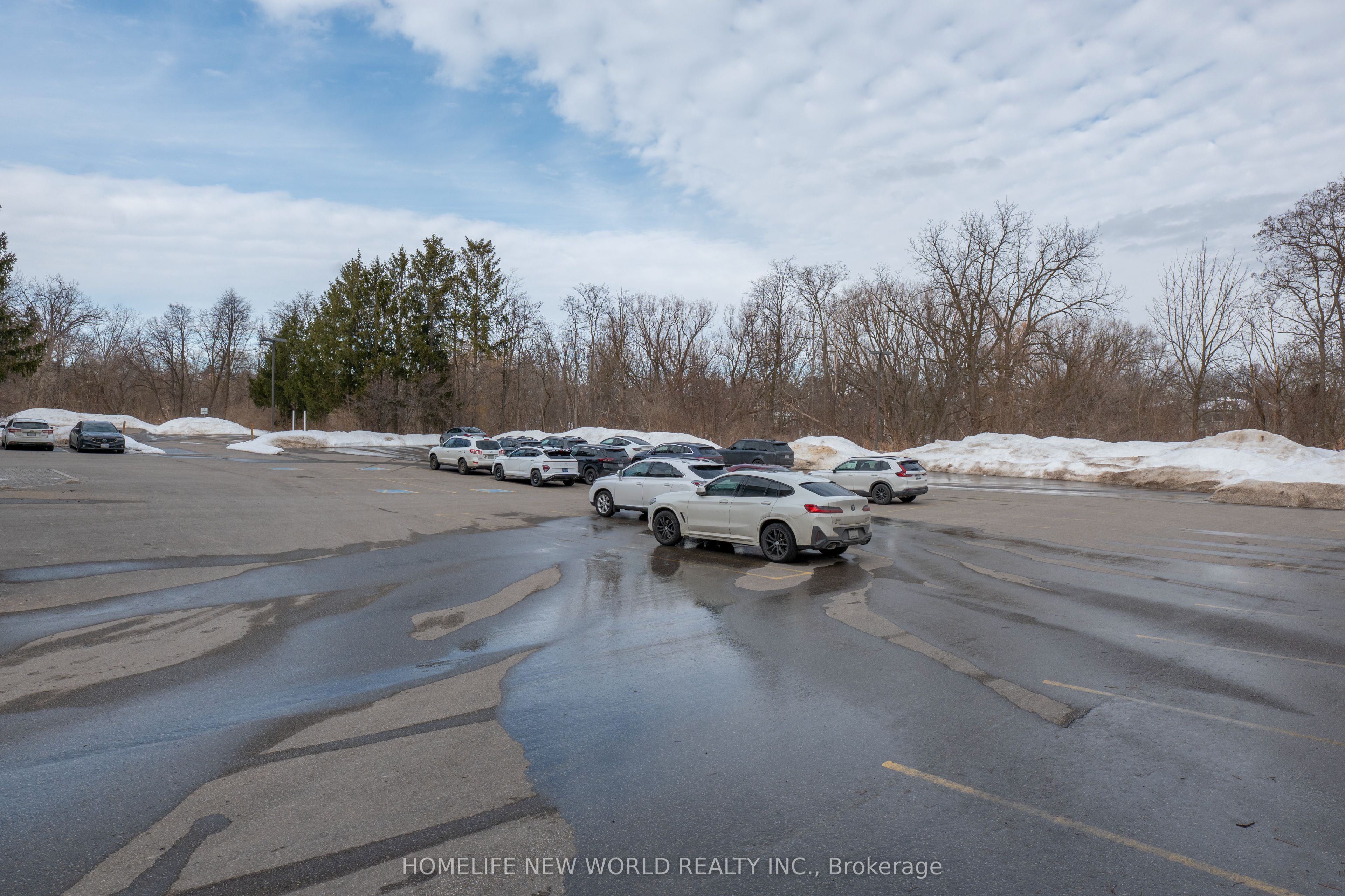 #100 - 8901 Woodbine Avenue Property Photo 26