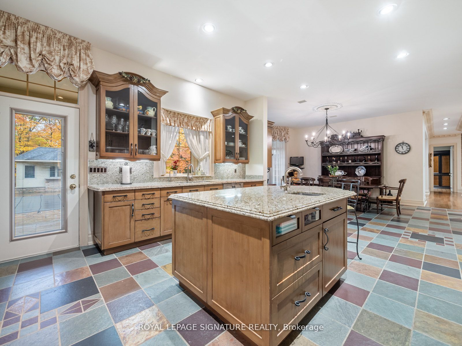 51 Renaissance Court Property Photo 13