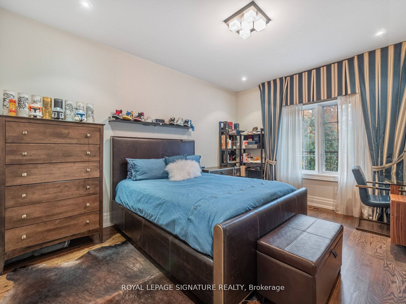 51 Renaissance Court Property Photo 27