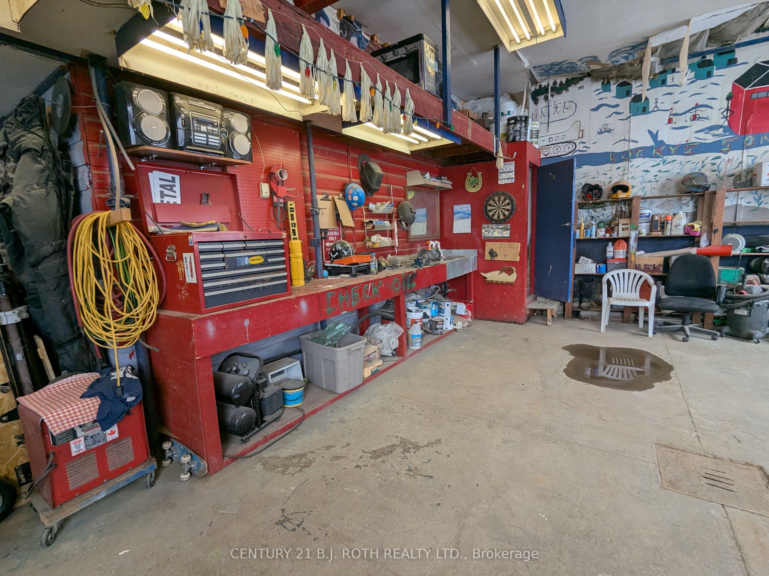 #3 - 1341 Killarney Bch Road Property Photo 10