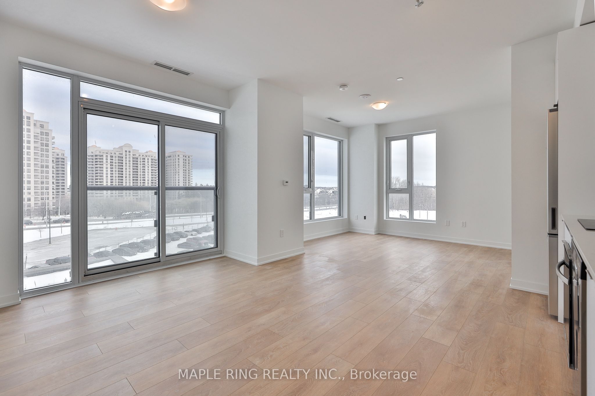 #406 - 474 Caldari Road Property Photo 1