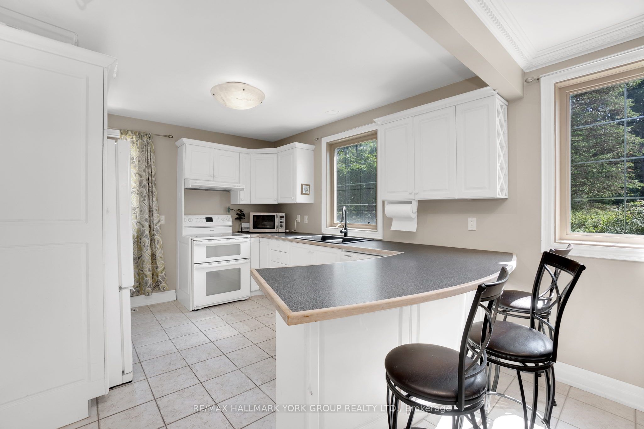 2 Kingswood Drive Property Photo 18
