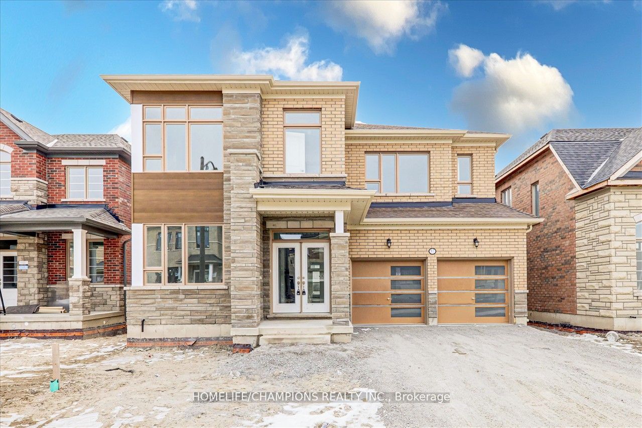 57 Bud Leggett Cres Property Photo
