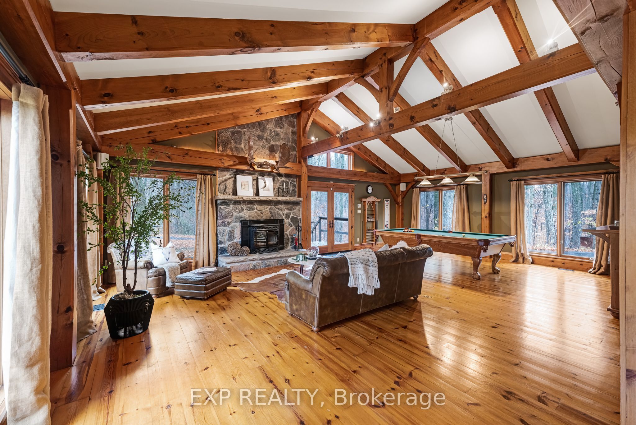18340 Bathurst Street Property Photo 10