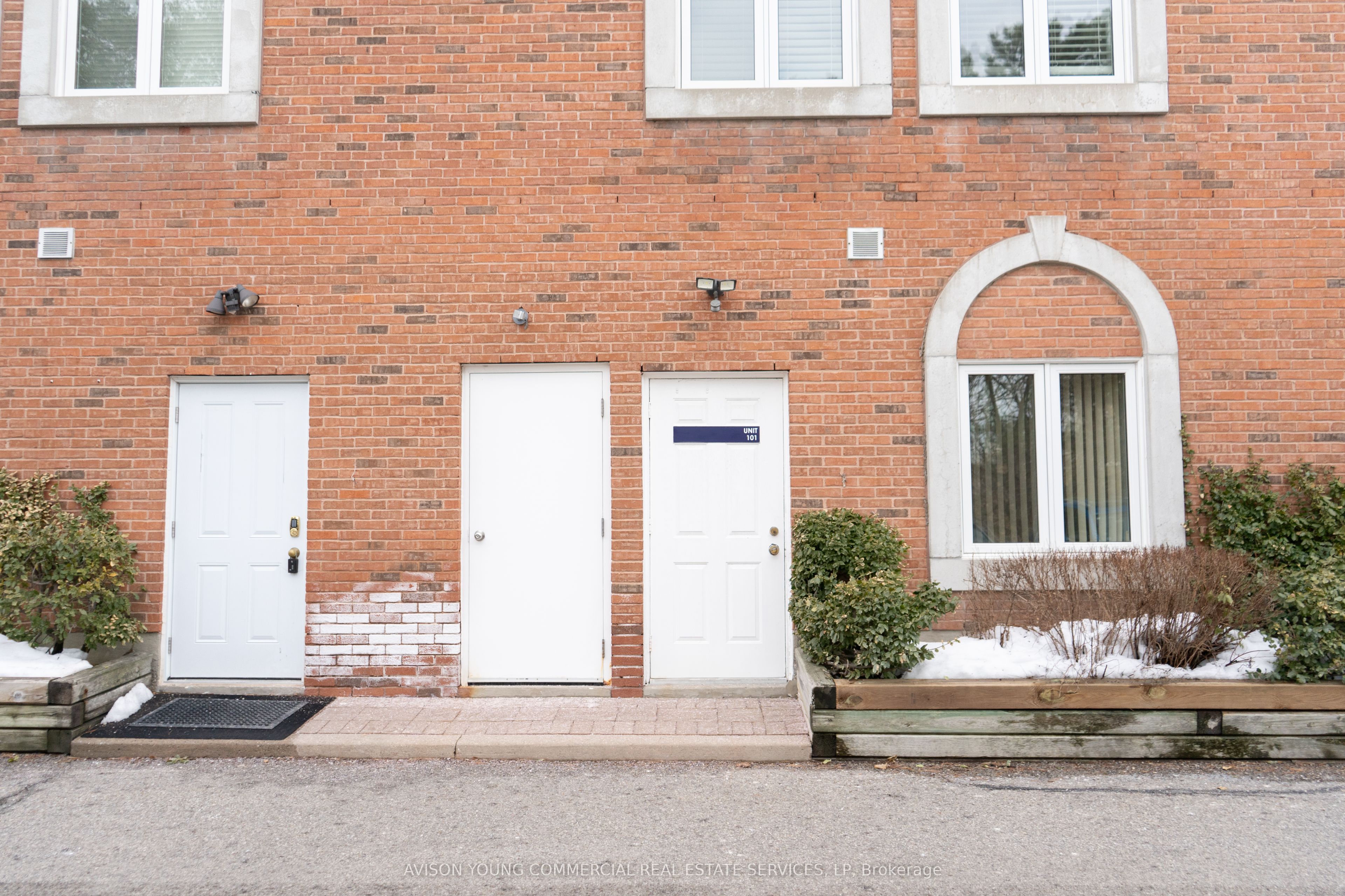 #101 - 345 Renfrew Drive Property Photo 12