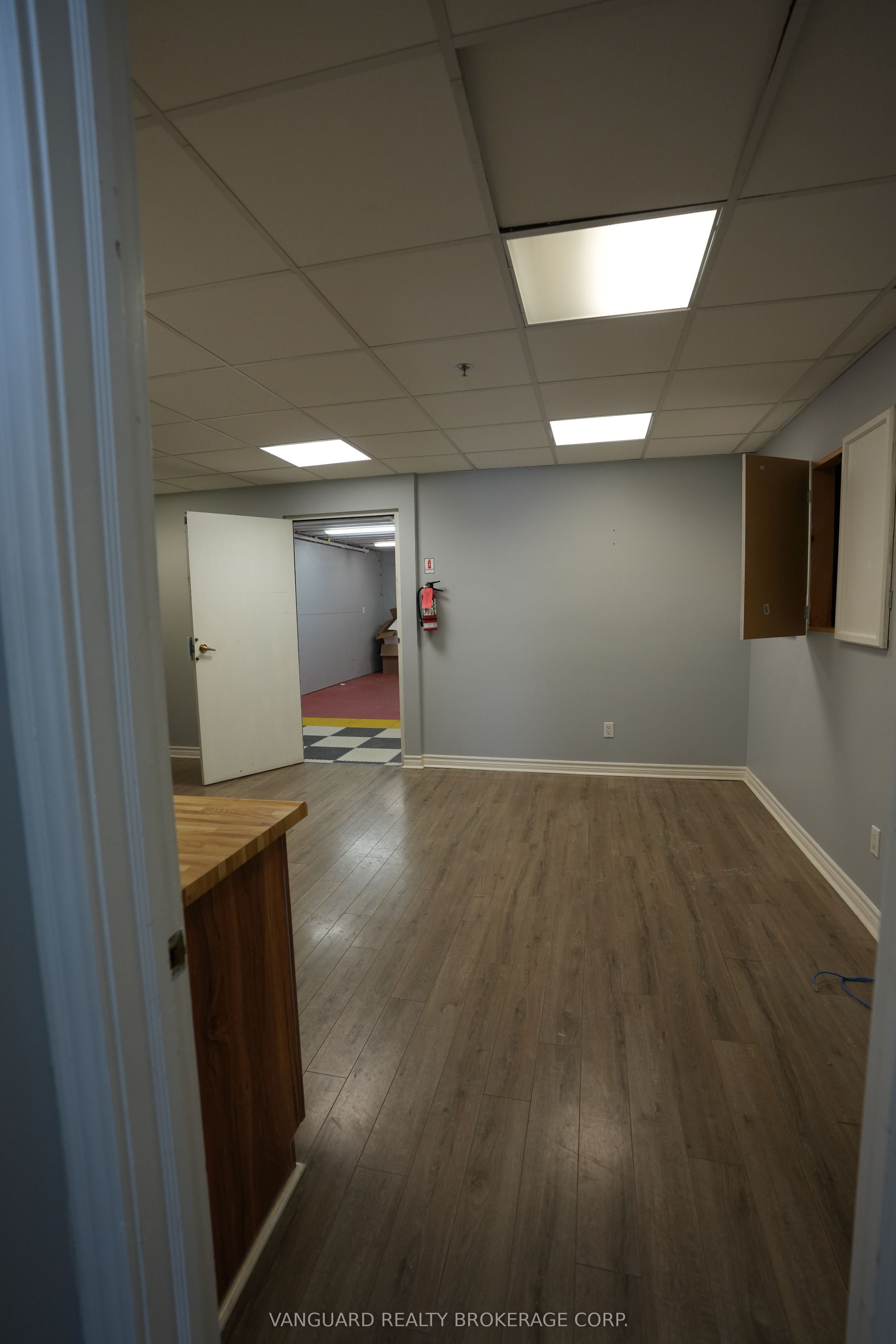 #13 - 410 Chrislea Road Property Photo 8