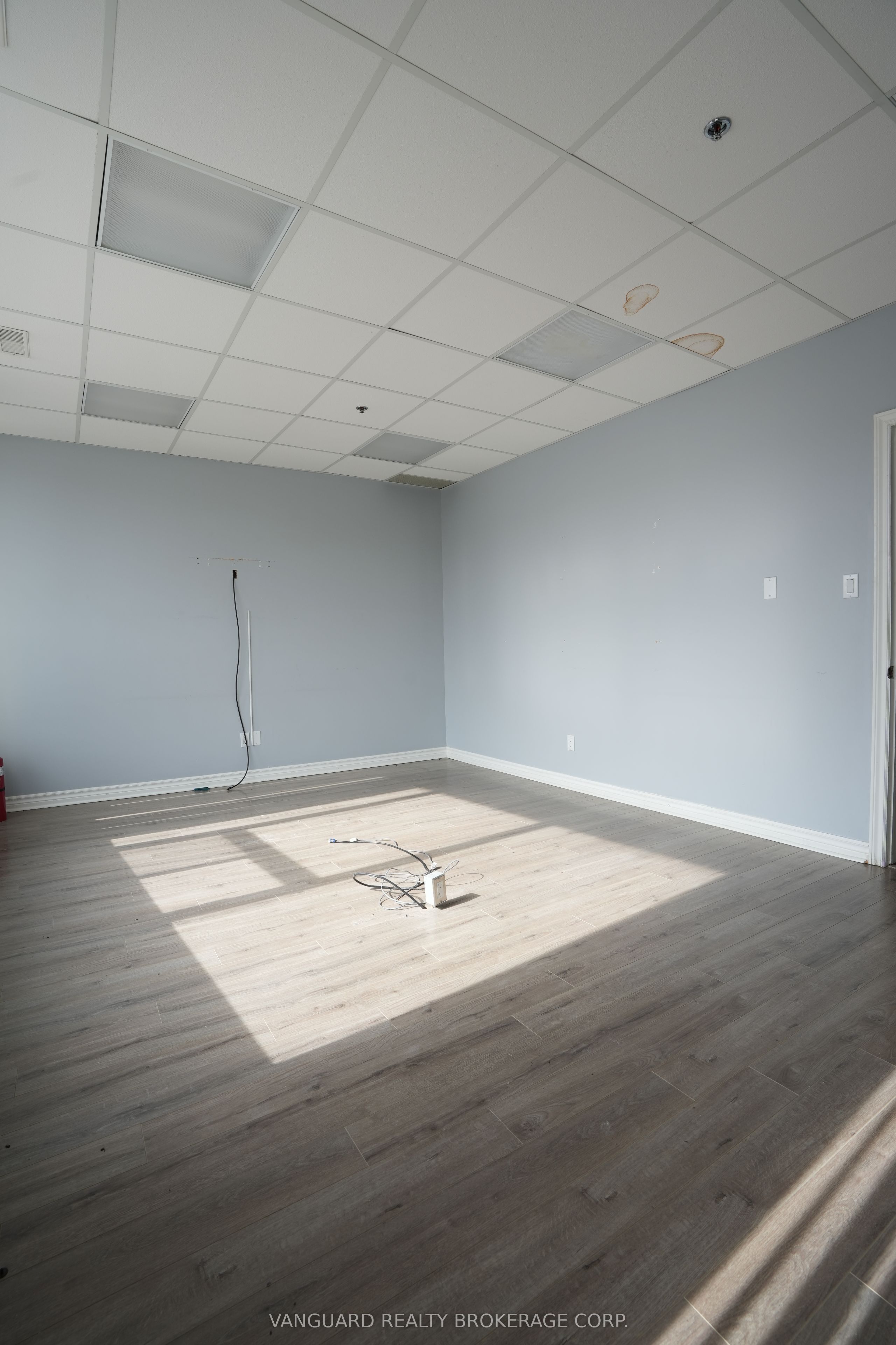 #13 - 410 Chrislea Road Property Photo 17