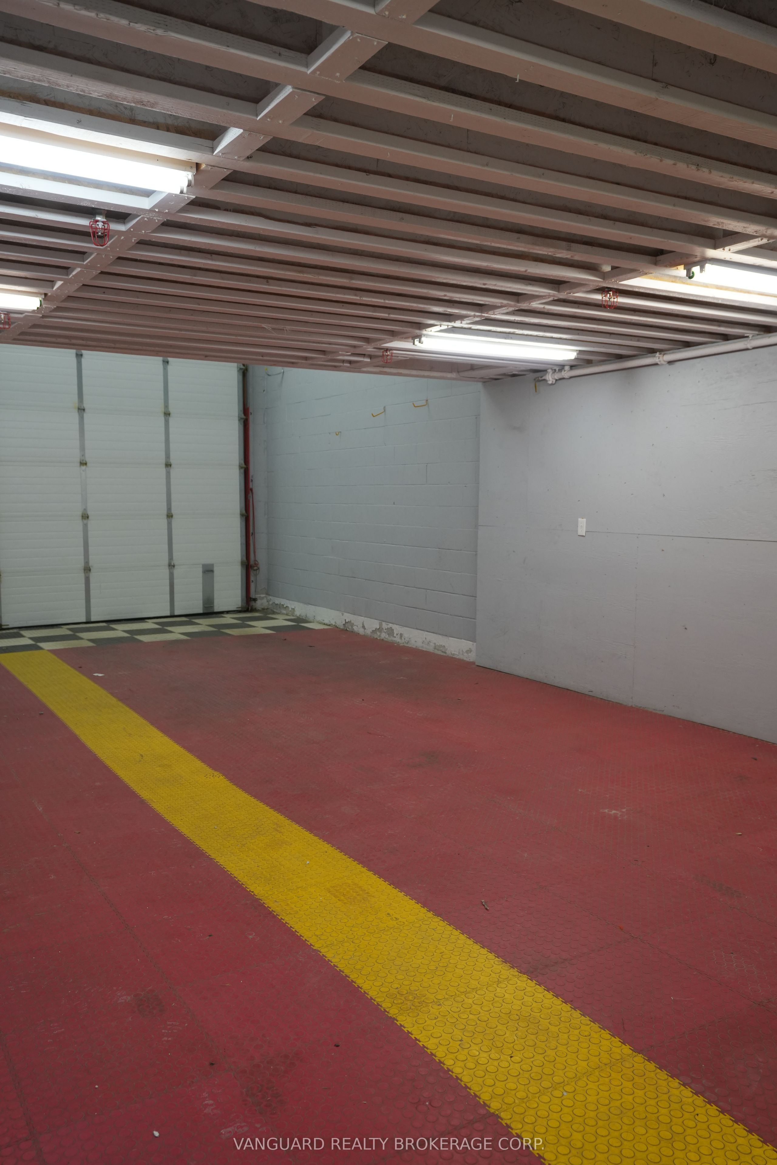 #13 - 410 Chrislea Road Property Photo 21