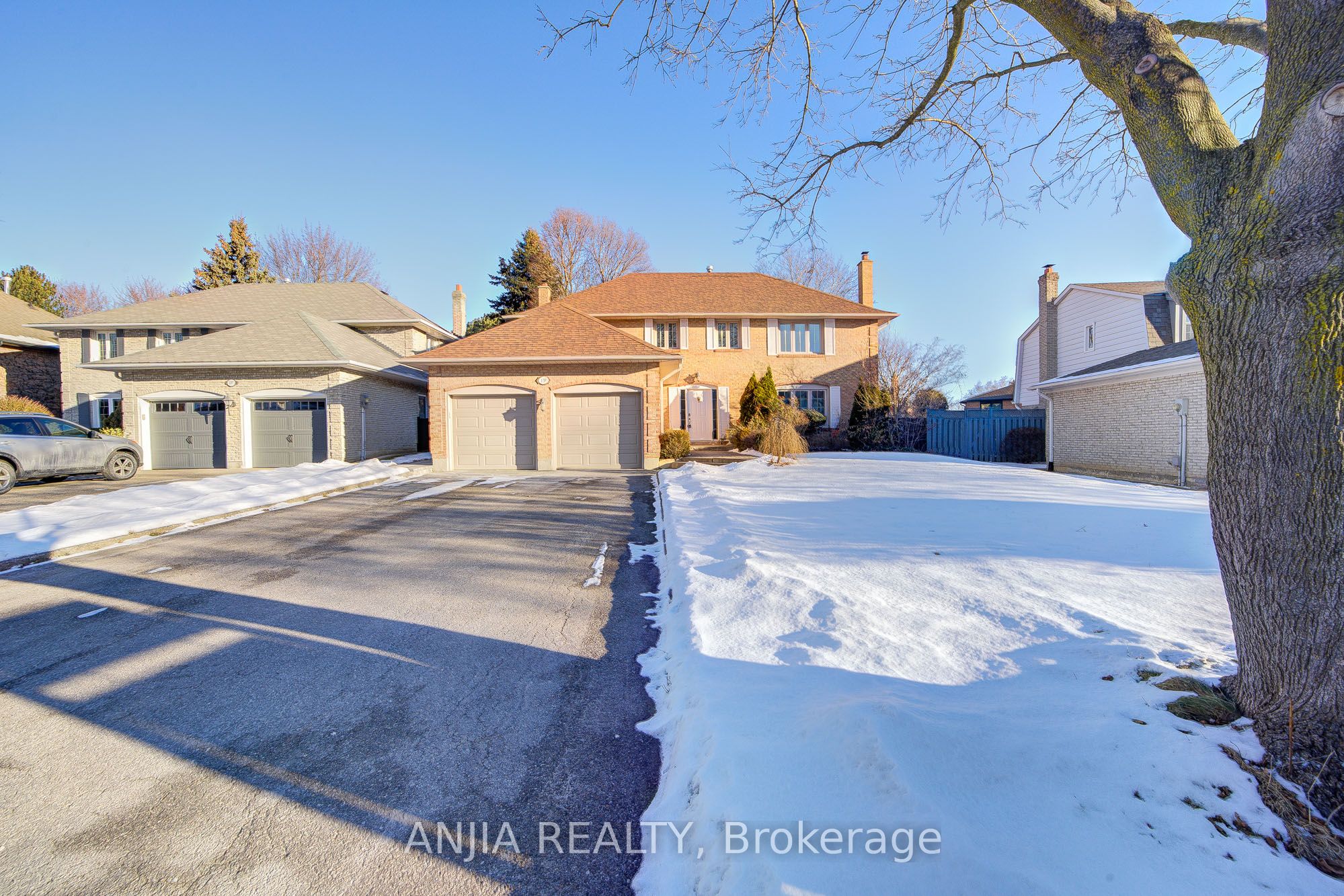 139 Briarwood Rd Property Photo