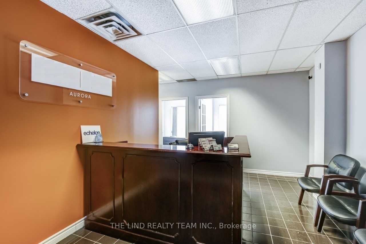 #202 - 15105 Yonge Street Property Photo 3