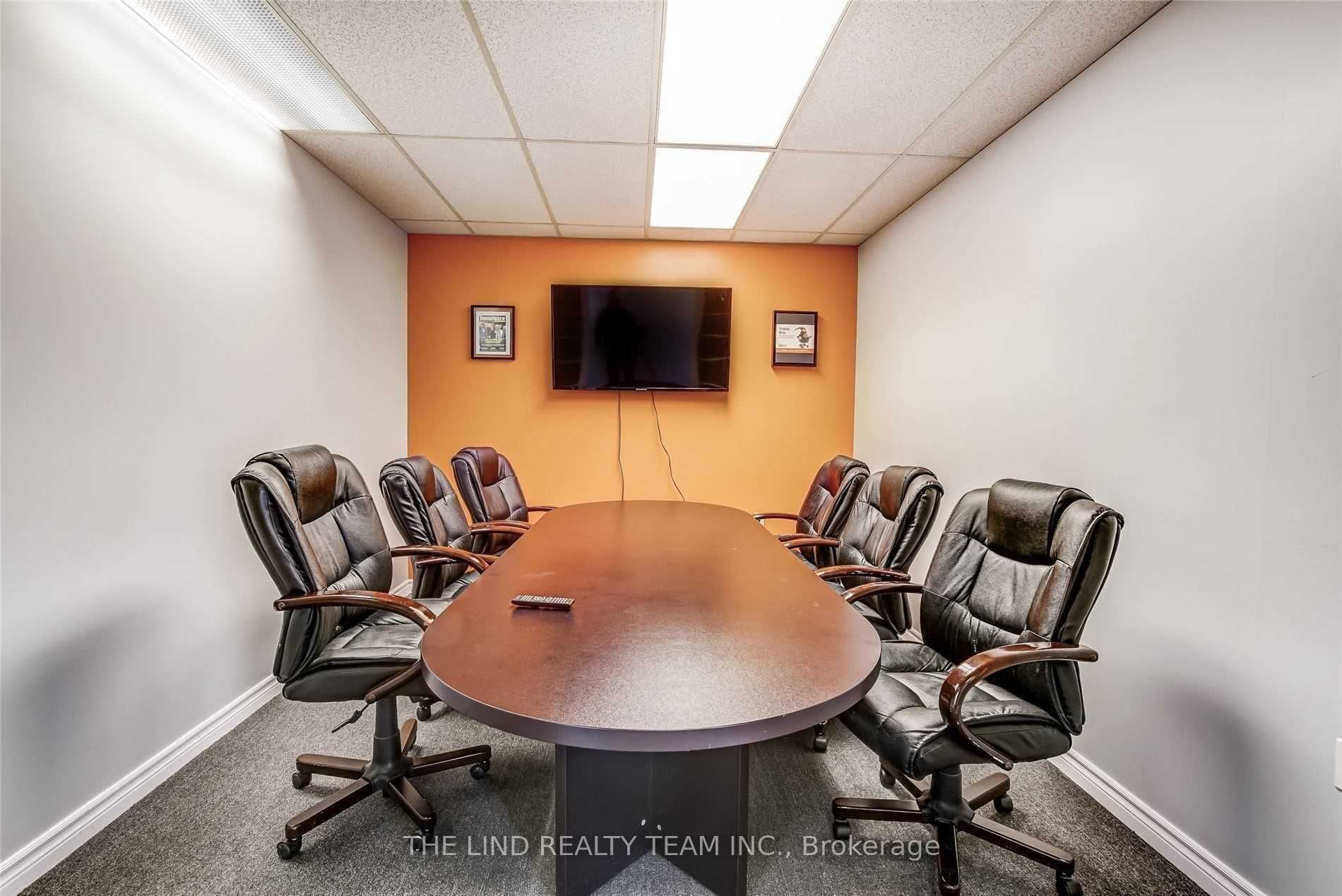 #202 - 15105 Yonge Street Property Photo 8