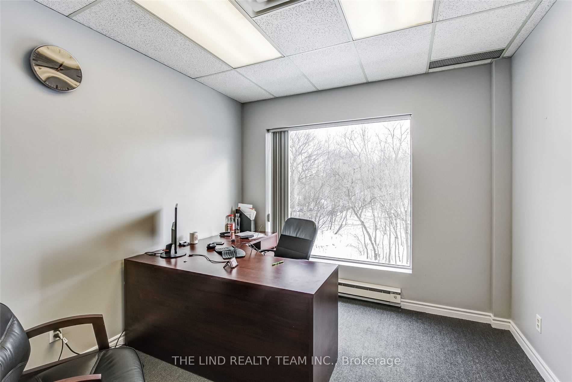 #202 - 15105 Yonge Street Property Photo 11