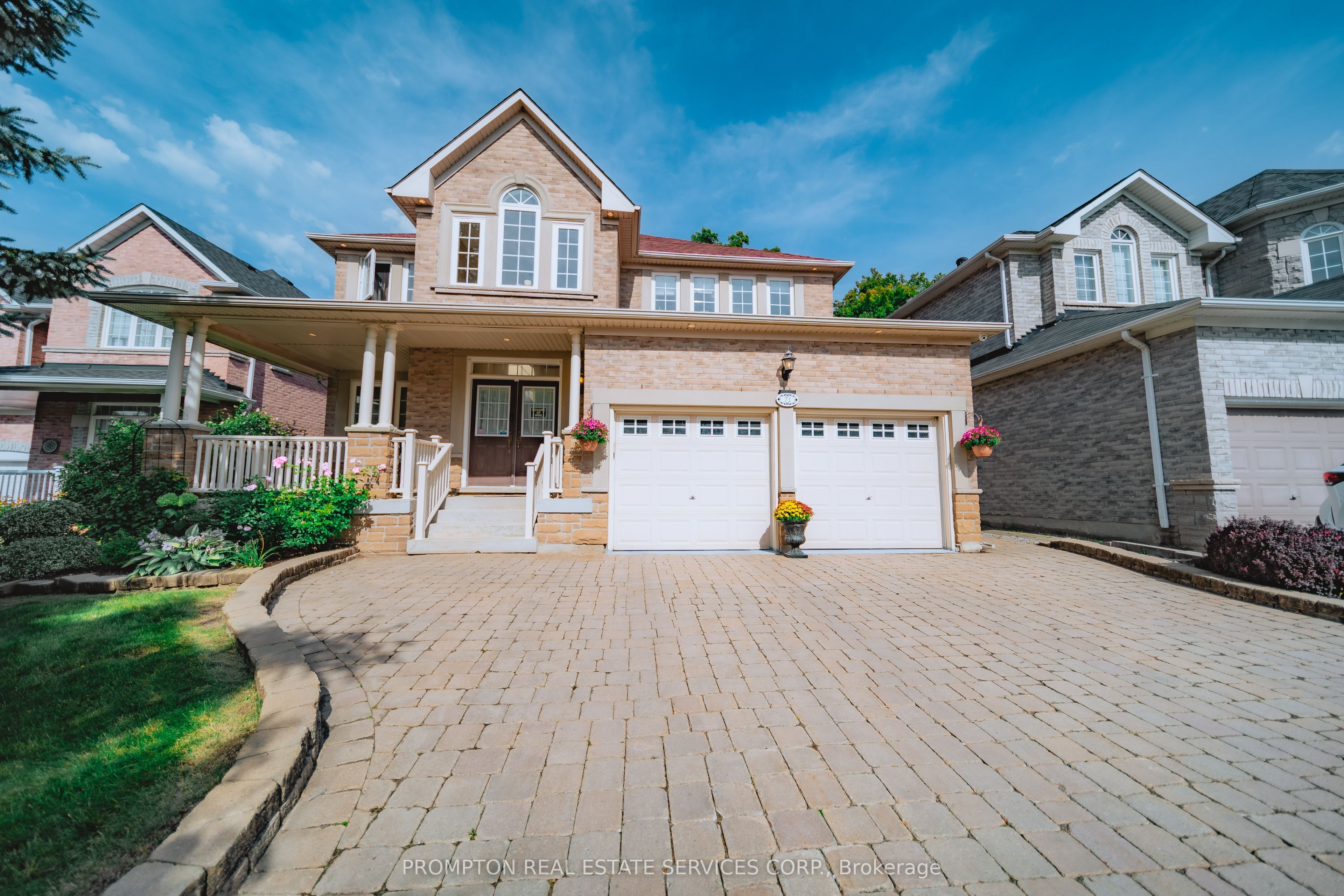 71 Burndenford Cres Property Photo