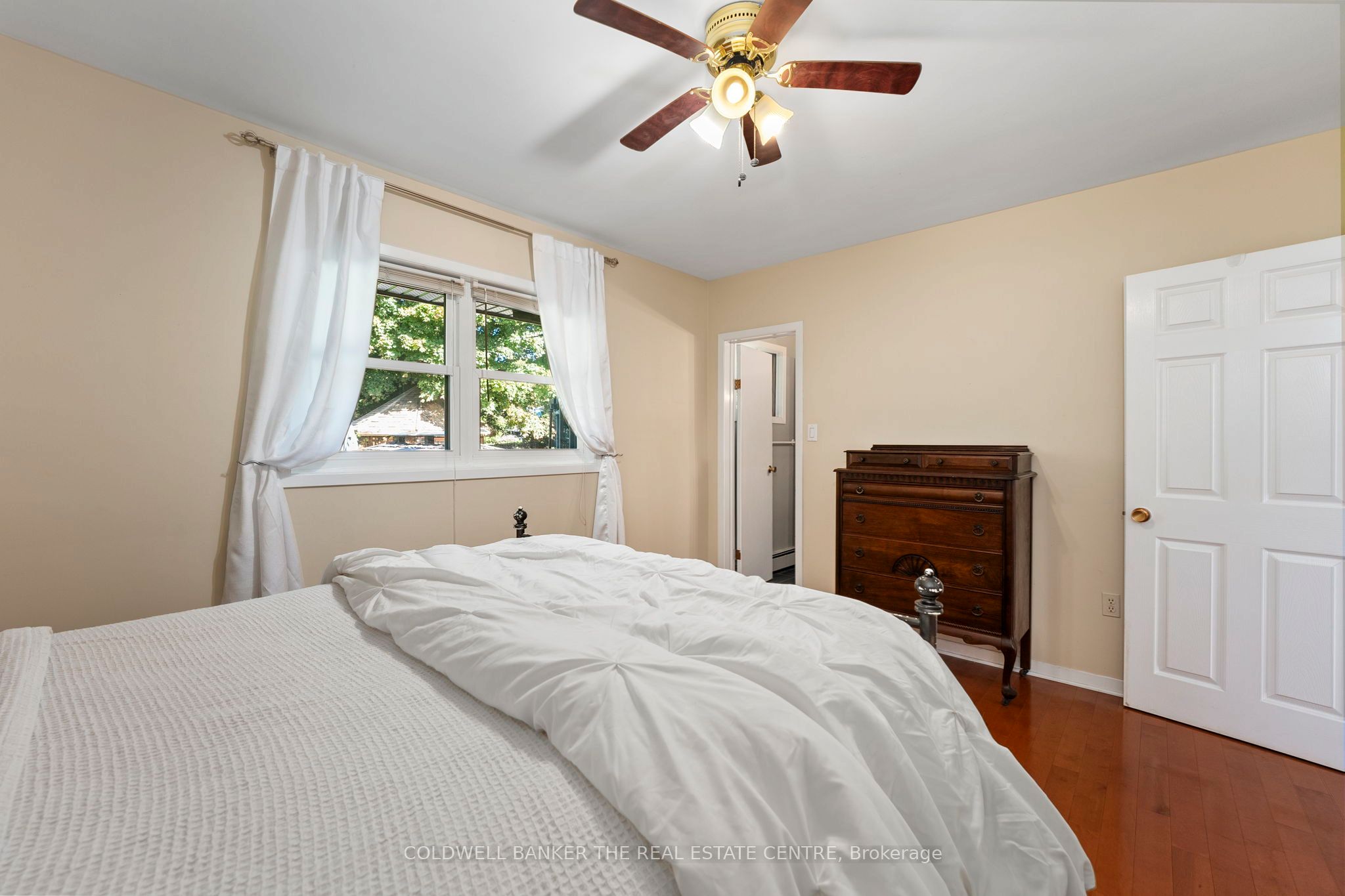 2546 9th Line Property Photo 13