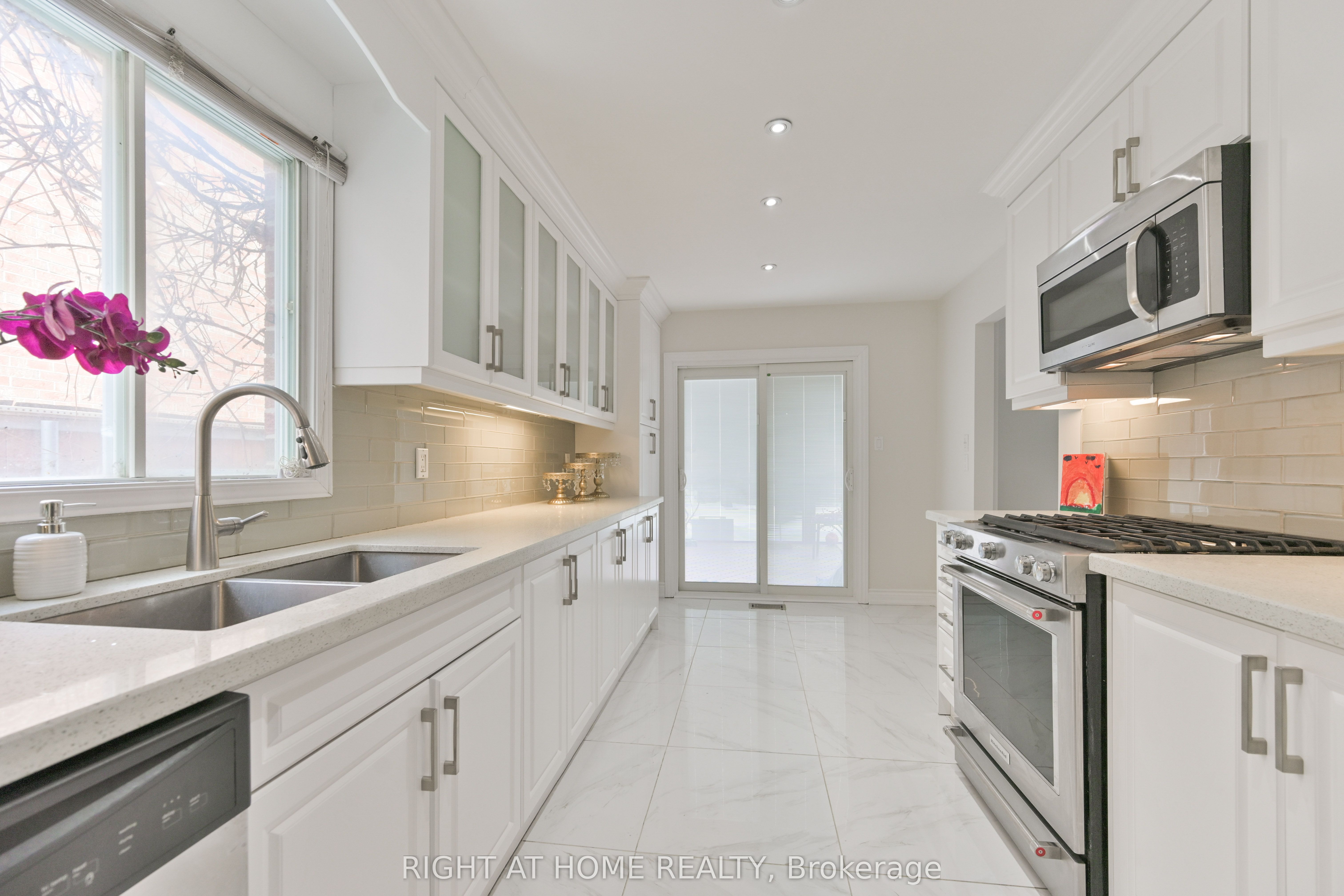 144 Don Head Village Boulevard Property Photo 1